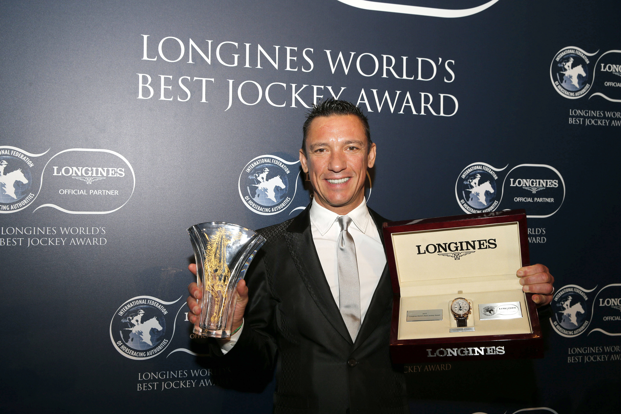 Frankie Dettori won the 2015 Longines World’s Best Jockey Award #stylescmp