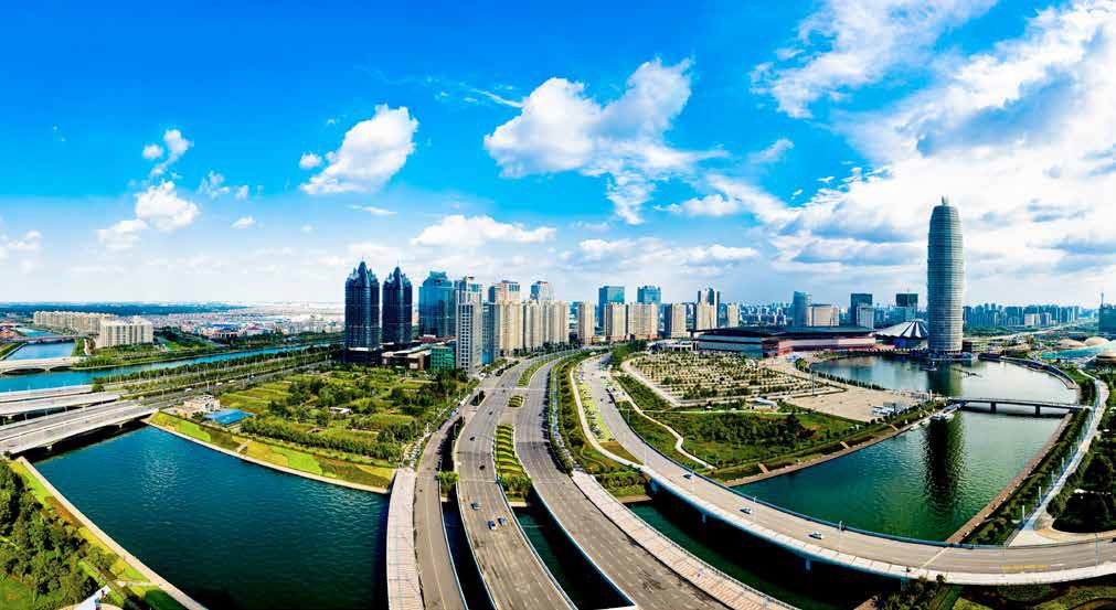 After the development of a dozen years, Zhengzhou’s Zhengdong New District now has turned into a model of successful urbanization in the mainland with more than 1.4 million people already moved in, and more are on the way.