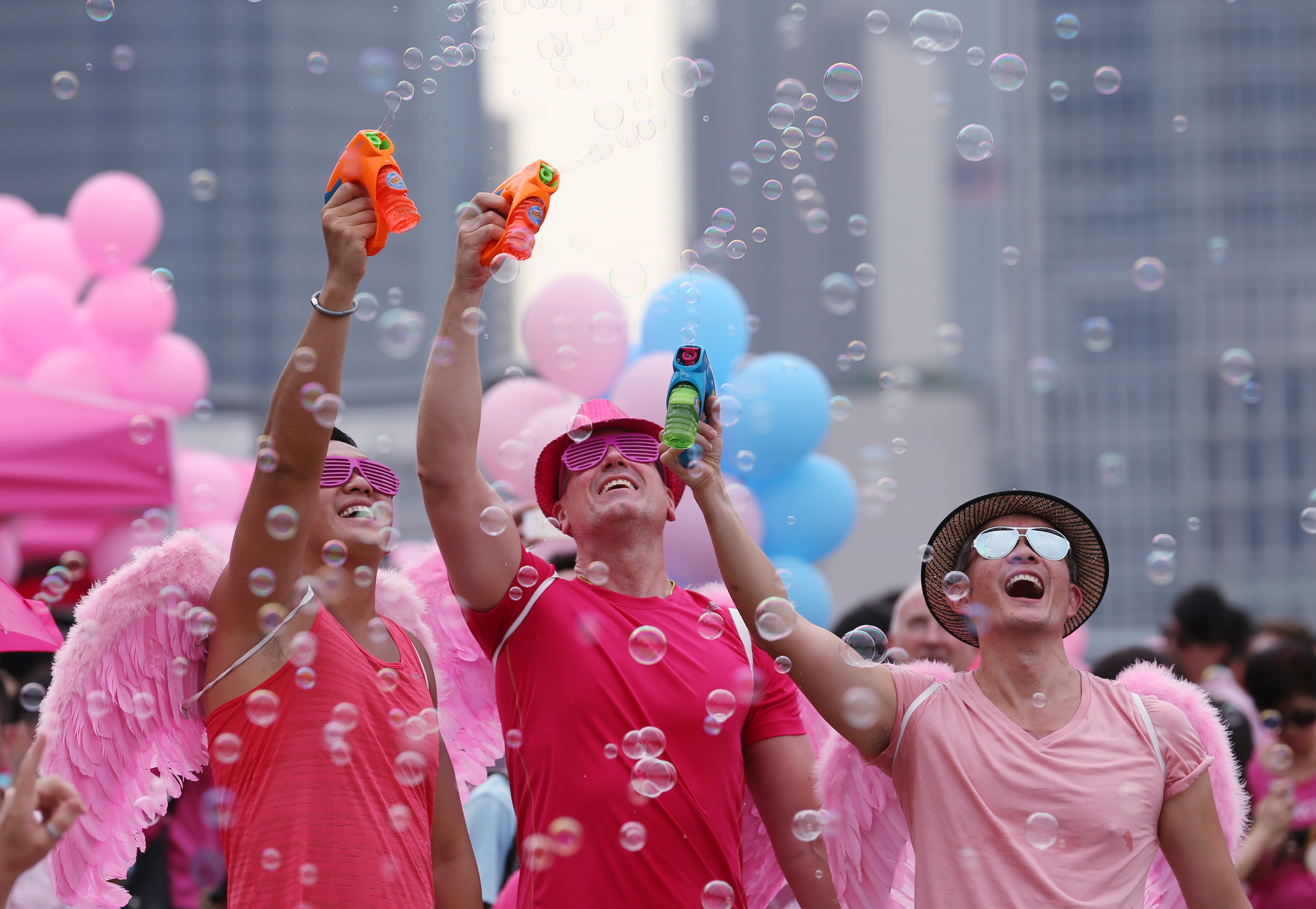 Pink Dot supporters. Wear pink! Photo: SCMP