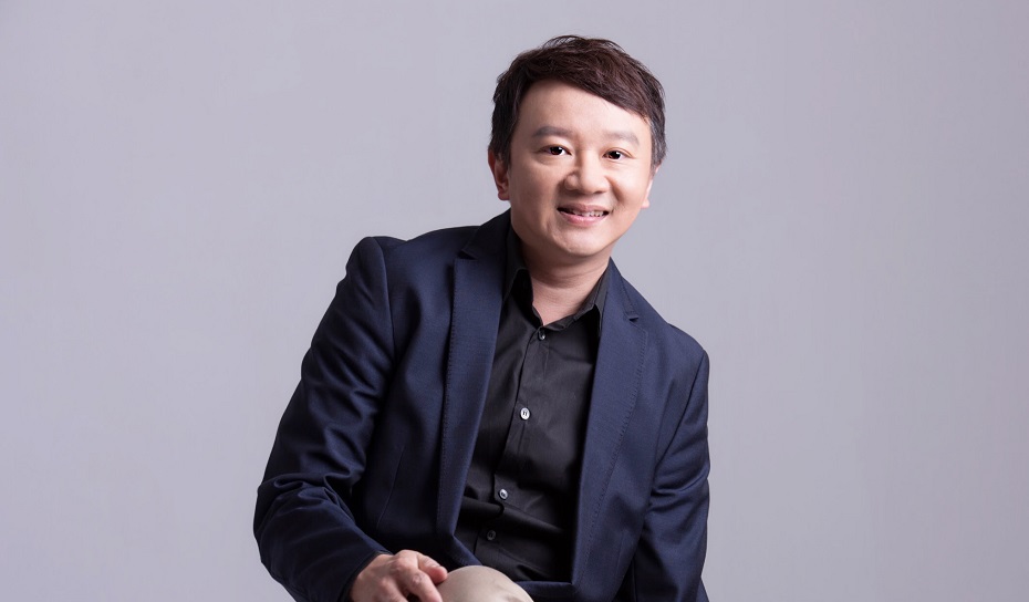 Tony Chow heads the Creative and Content Marketing of Marriott International's APEC operations