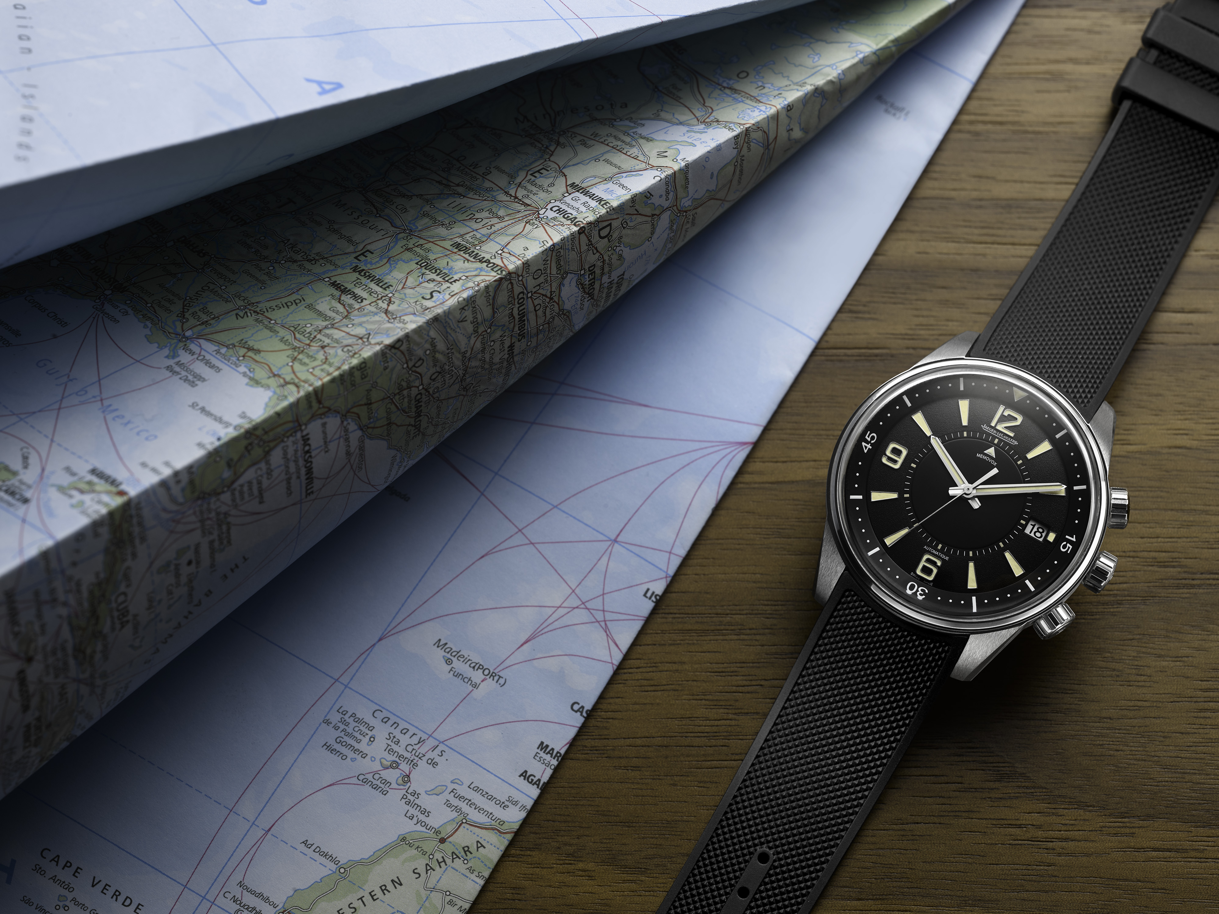 The new Jaeger-LeCoultre Polaris Memovox debuts in 2018.
Jaeger-LeCoultre takes a trip down memory lane with the legendary Memovox, through the Golden Age of modern watchmaking to the present day with updates that pay eloquent homage to the original.