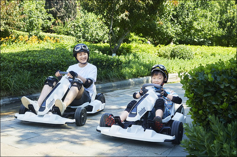 Got an unused Segway lying around? Ninebot wants to help you turn it into a go-kart. (Picture: Ninebot)