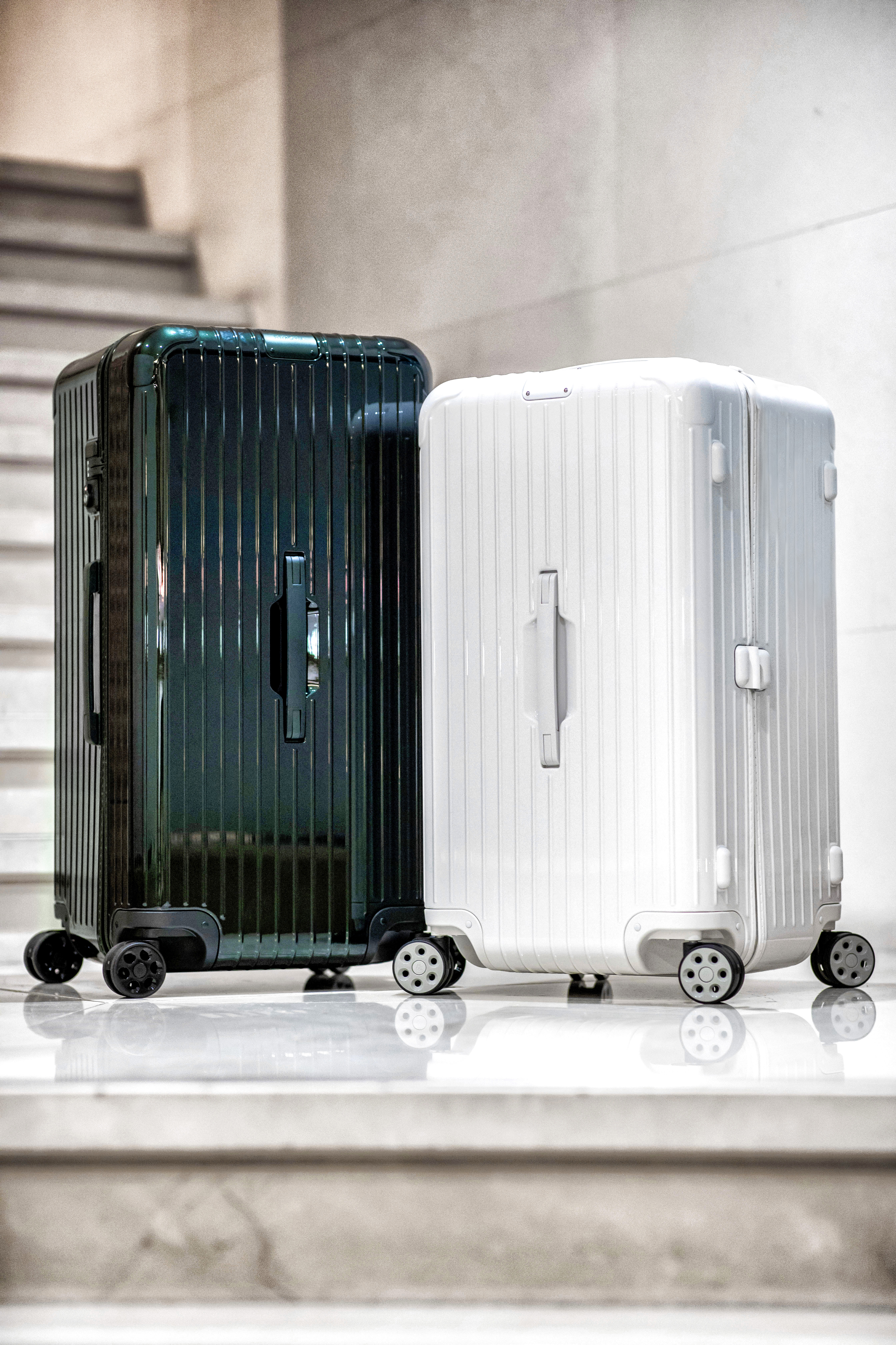 Rimowa plus sales