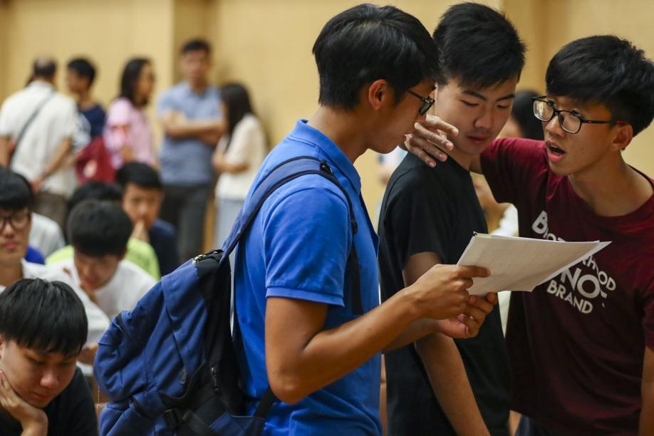 A new programme will help secondary school graduates find jobs. Photo: Nora Tam/SCMP
