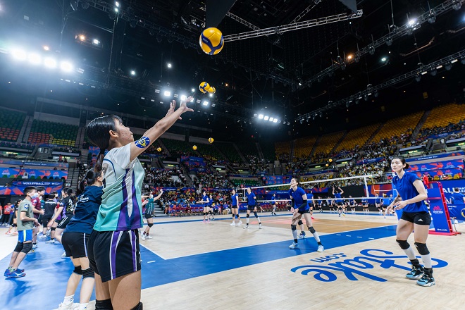 The Jockey Club Volleyball Community Programmes included the In Touch with the China Volleyball National Team event on June 10. Some of the students also had an opportunity to join a master class, where they were coached by China team players.