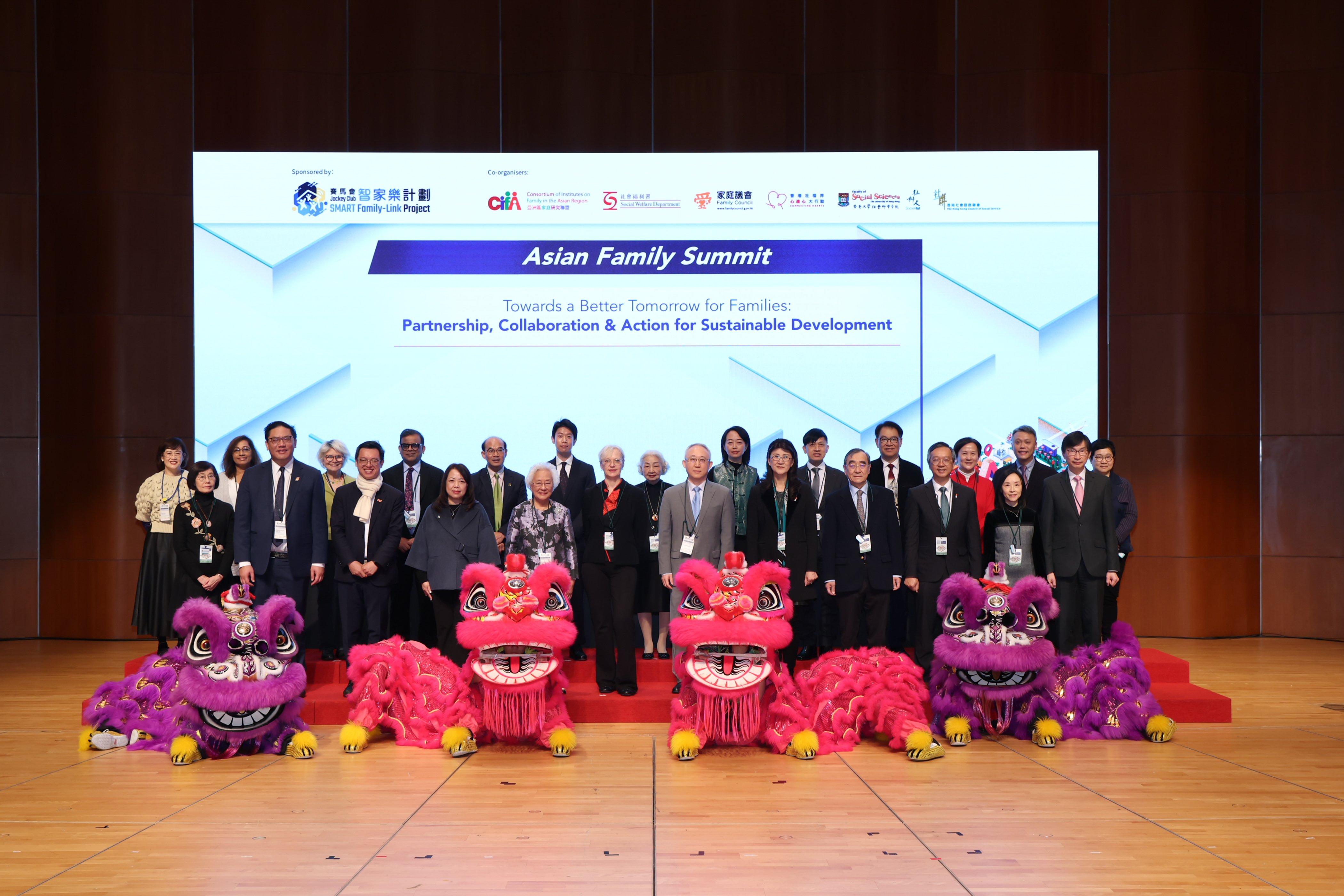 The Asian Family Summit gathered over 700 delegates from Asia to discuss four megatrends: technological change, urbanisation and migration, demographic shifts and climate change. The event commemorated the 30th anniversary of the United Nations’ International Year of the Family.