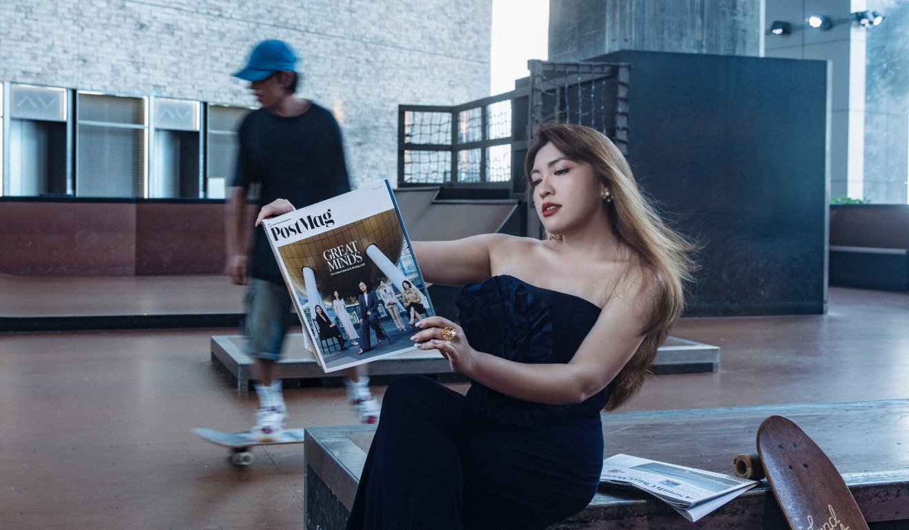 Serrini reads