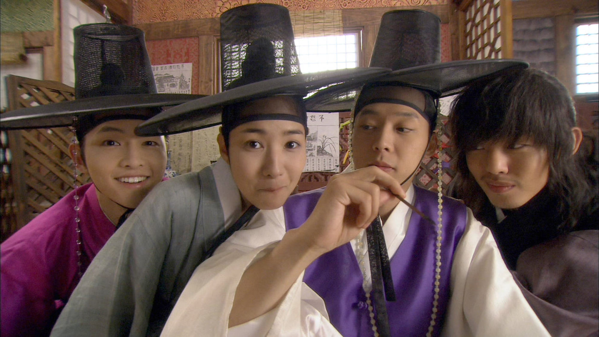 (From left) Song, Park Min-young, Park Yoo-chan and Yoo Ah-in in a still from Sungkyunkwan Scandal (2010).