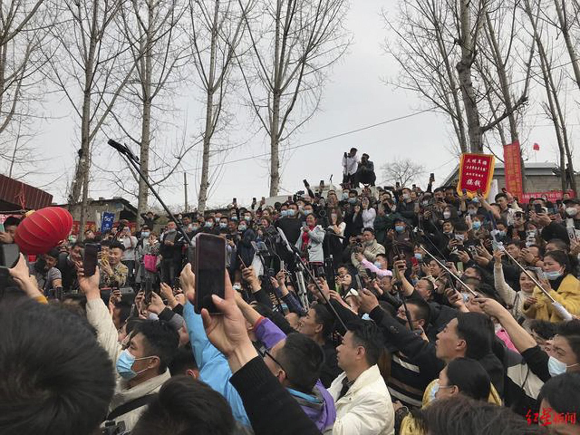 At first Cheng found the attention overwhelming. Photo: Baidu