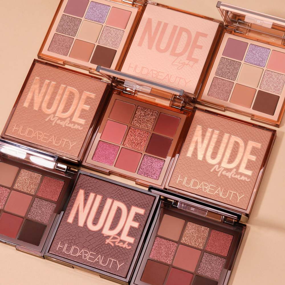 Huda Beauty New Nude eyeshadow palette.
