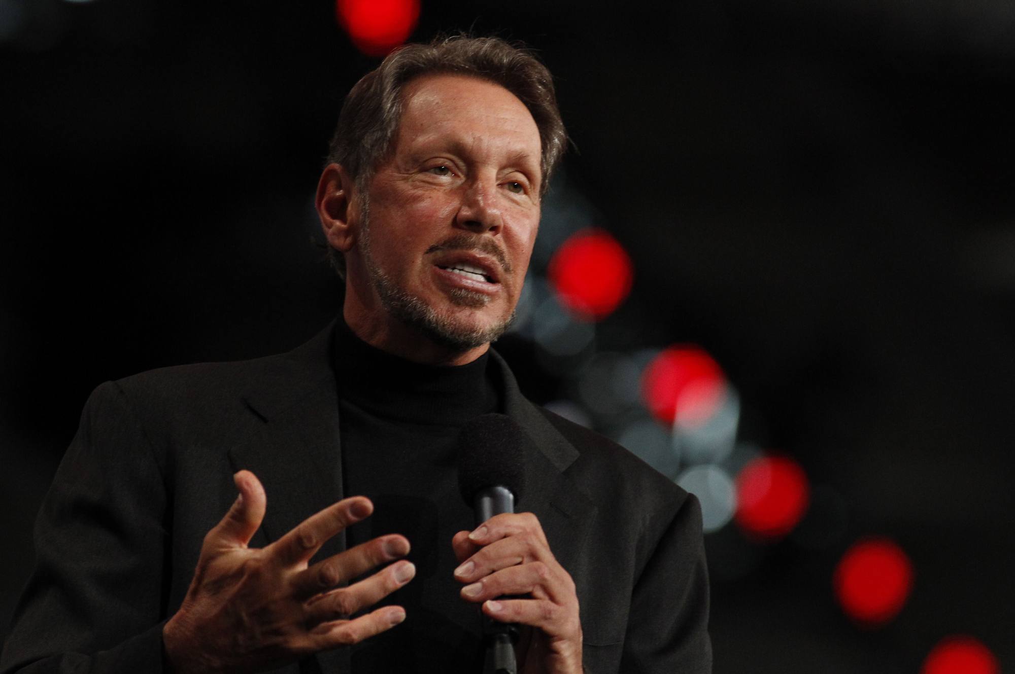 Ucas application. ларри эллисон и джонни депп. девушка графический дизайнер. Hi into. ларри эллисон в молодости.