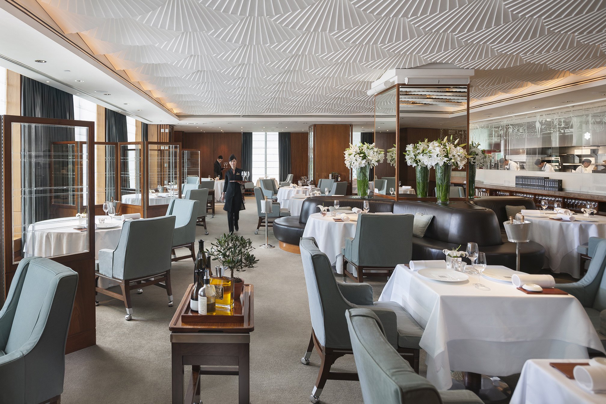 Mandarin Grill + Bar, Mandarin Oriental Hong Kong. Photo: handout