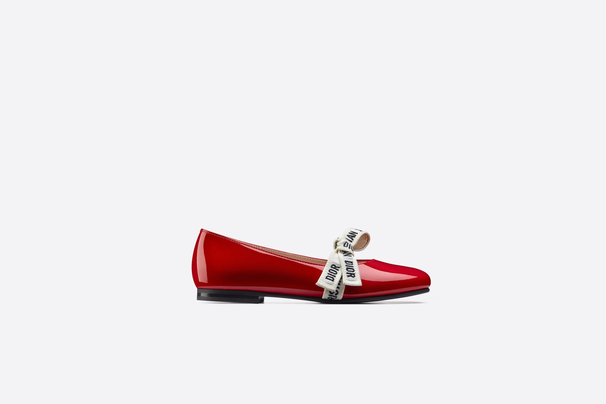 Hop on the red shoe trend like Jessica Alba and Hailey Baldwin: 5 show ...