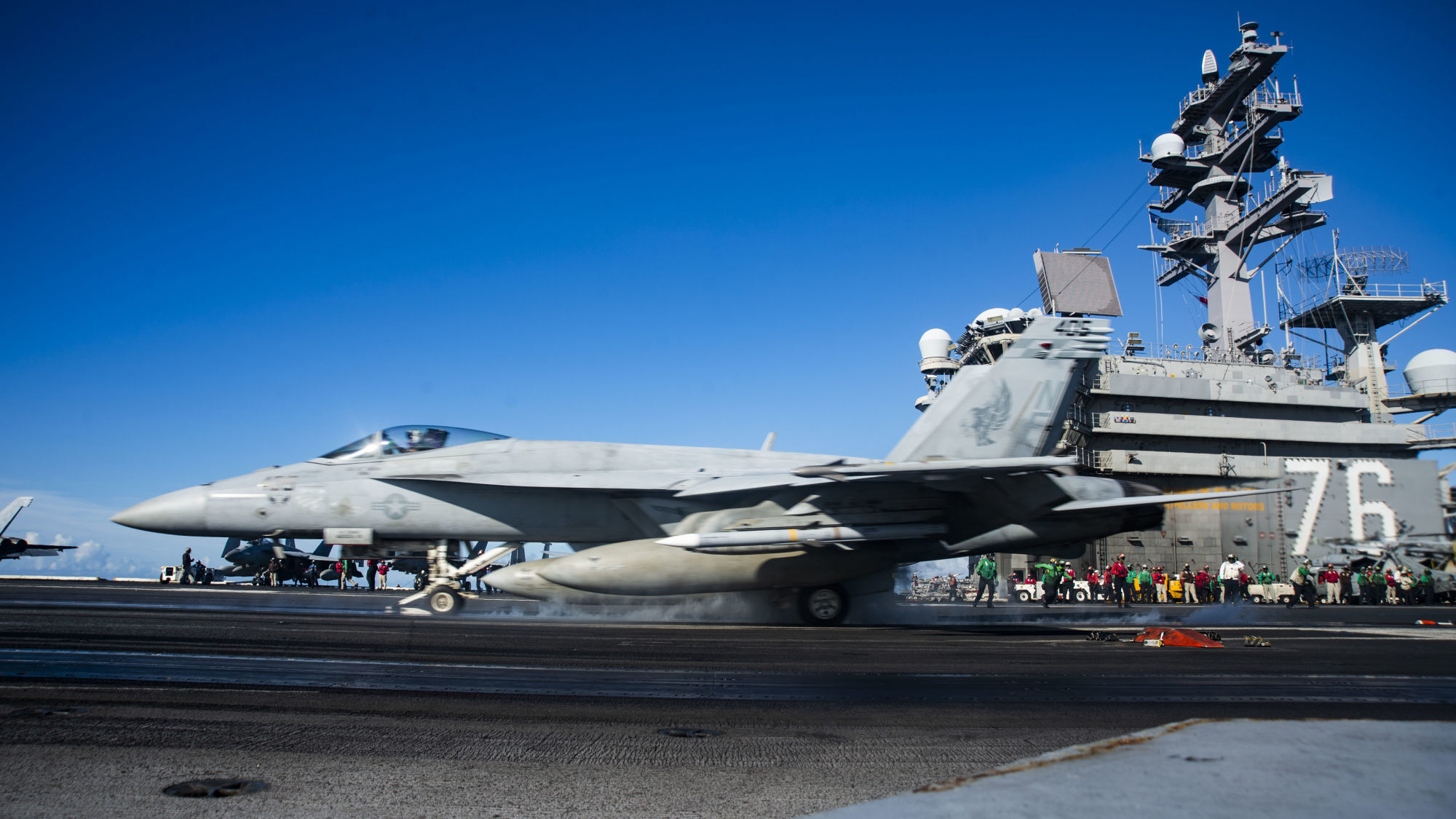 A US aircraft launches off the flight deck of the USS Ronald Reagan while conducting operations in the South China Sea on August 14, 2020. Photo: US Navy