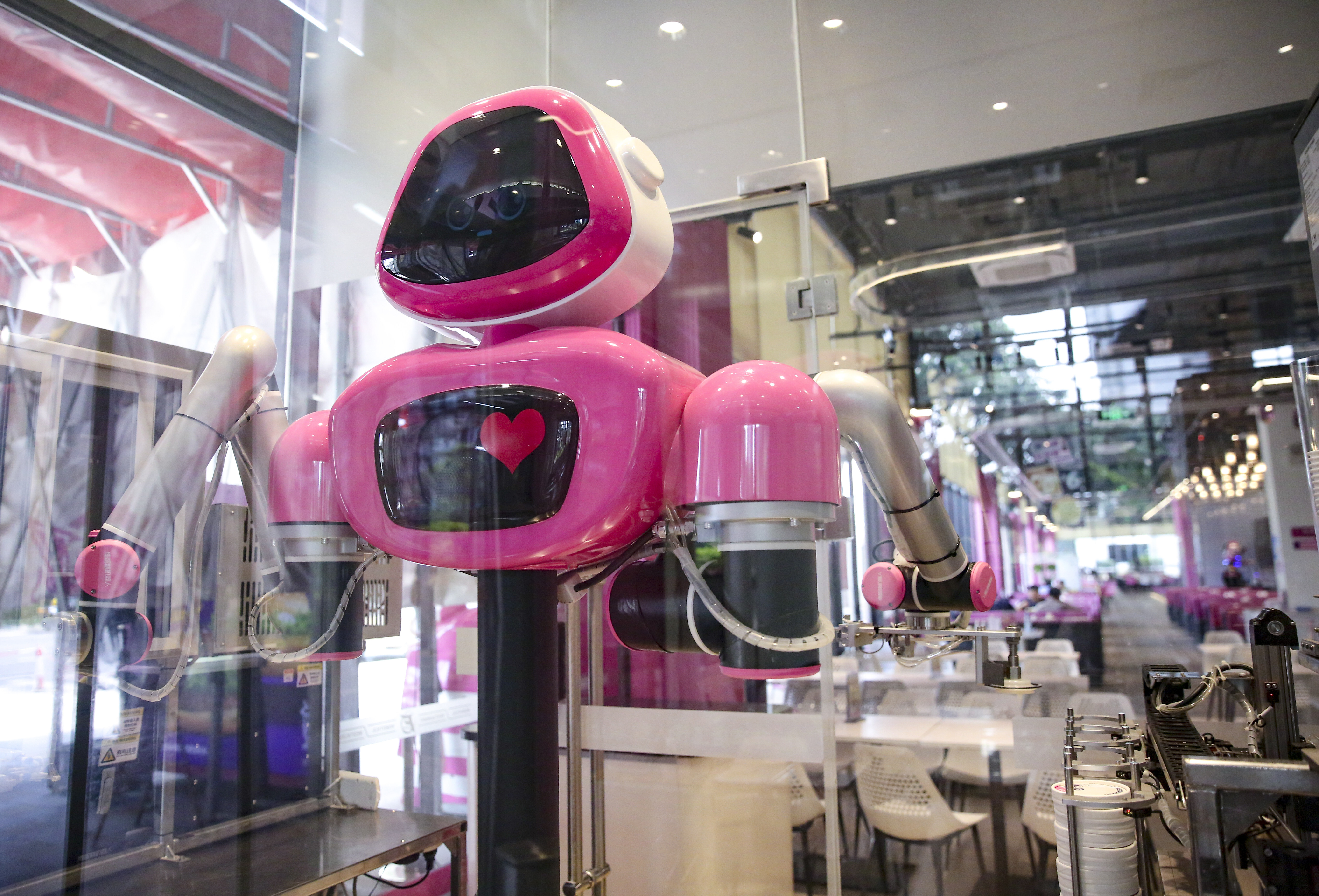 The Foodom Skyfall Food Kingdom Robot Restaurant in Shunde district, Foshan, uses robots from Qianxi Robotics Group. Photo: Iris Ouyang