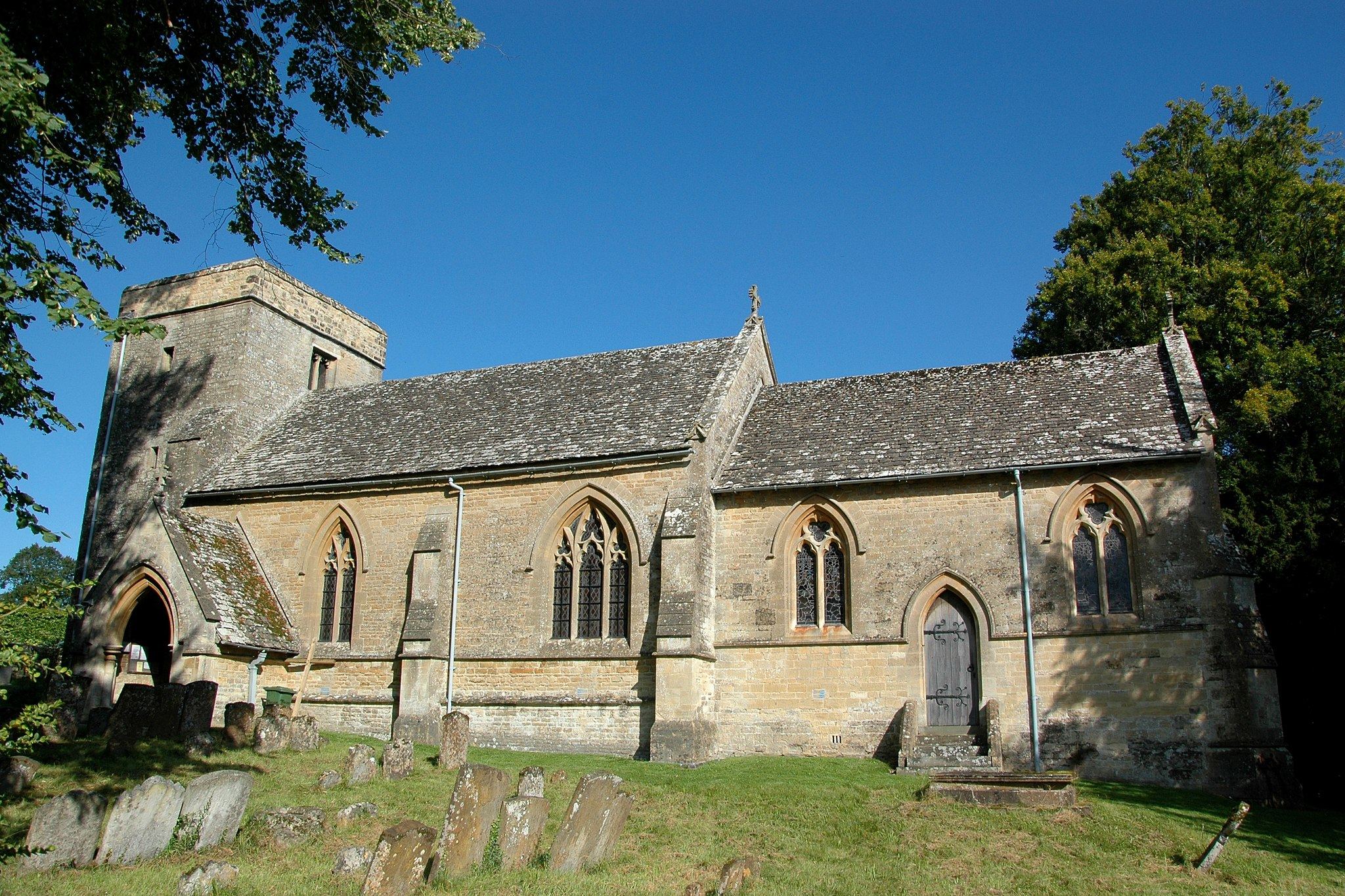 A church can be found on the Glympton Park estate, along with the main house and parkland. Photo: Motacilla CC BY-SA 3.0