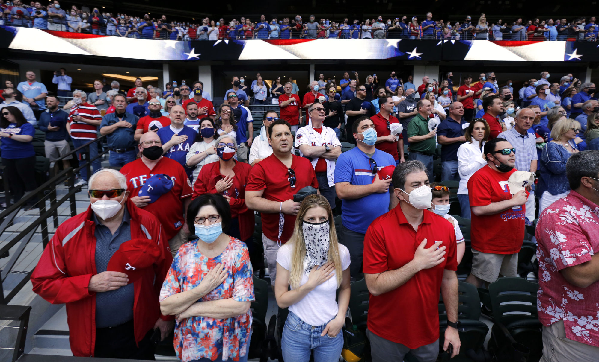 As COVID-19 ravages Texas, experts worry as Rangers, Astros mull fans