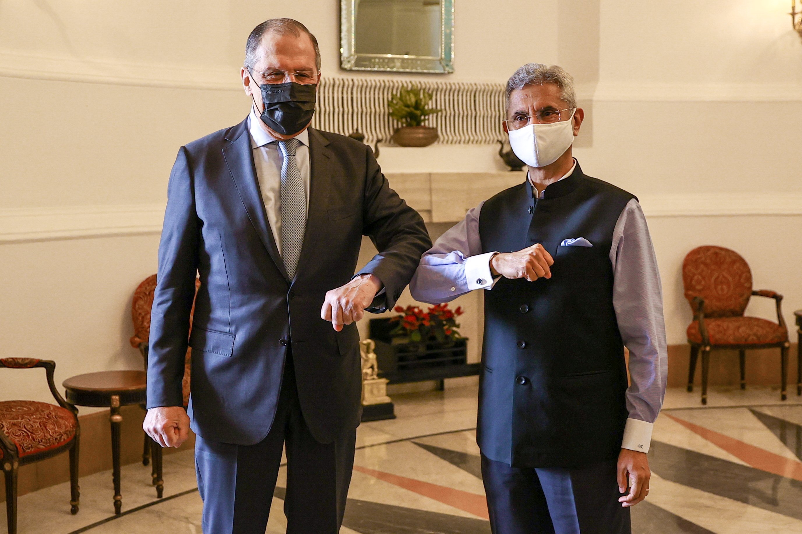 Russian Foreign Minister Sergey Lavrov with his counterpart S. Jaishankar. Photo: Reuters