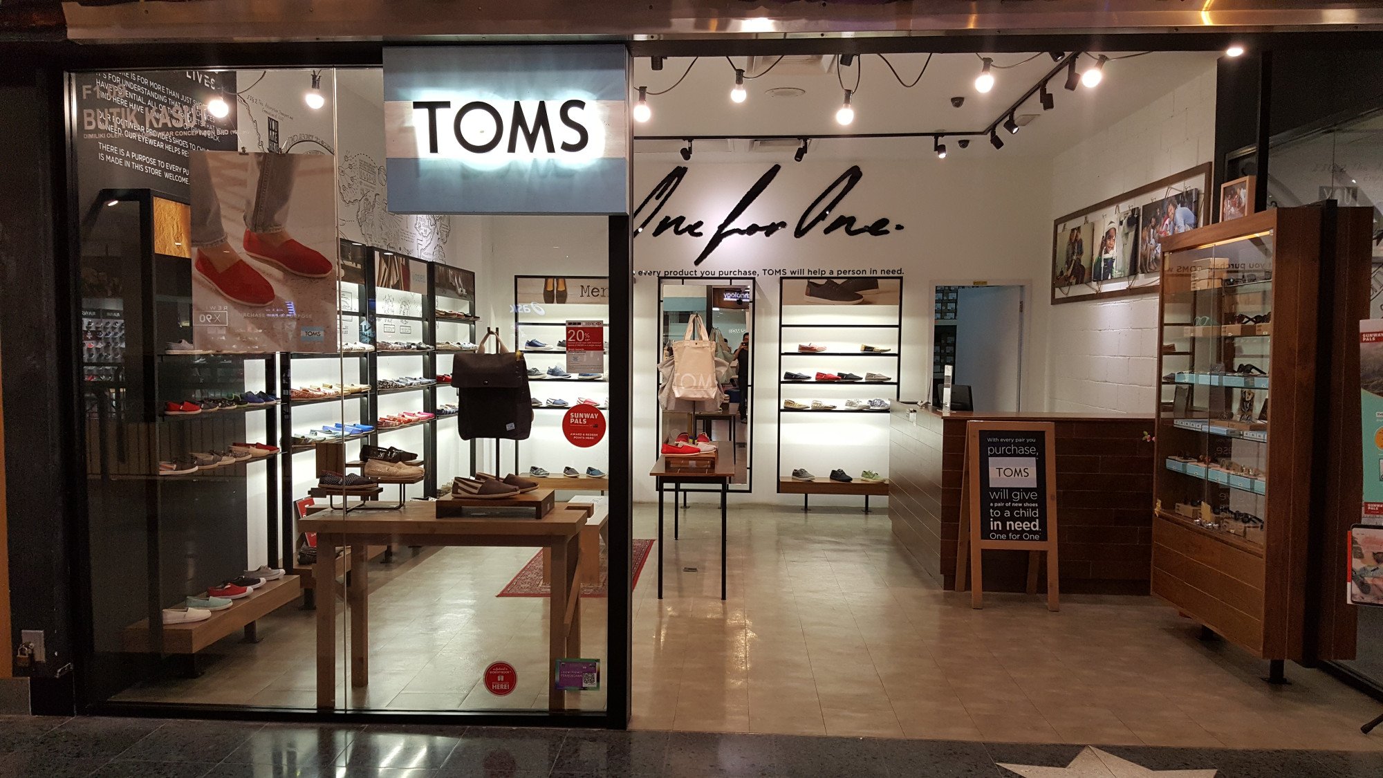 Toms store sale philippines