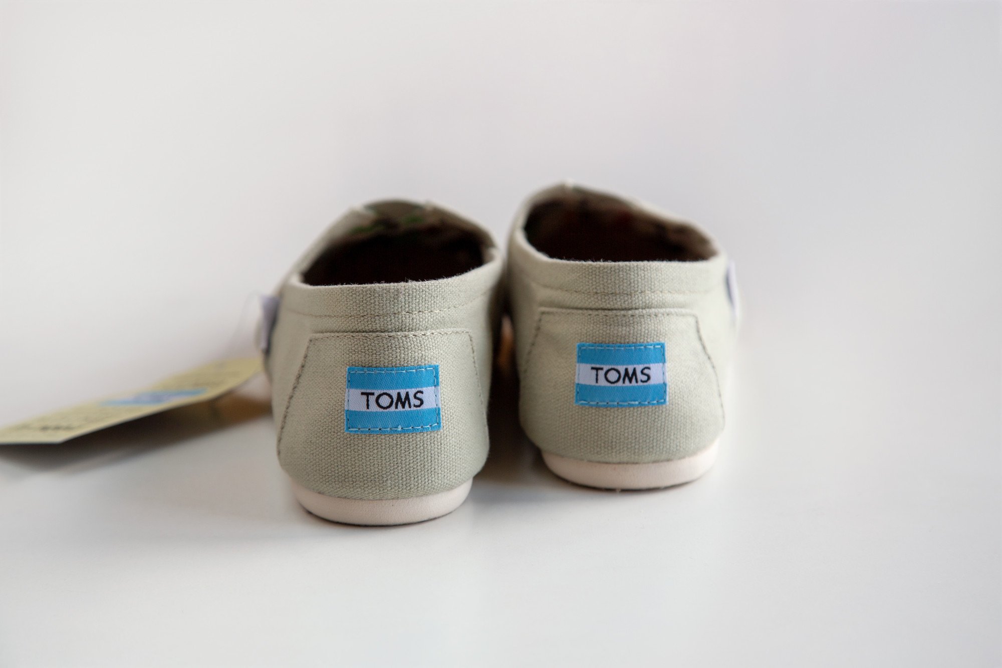 Toms 10016342. Desay Shoes обувь цена. Toms обувь купить в Москве.