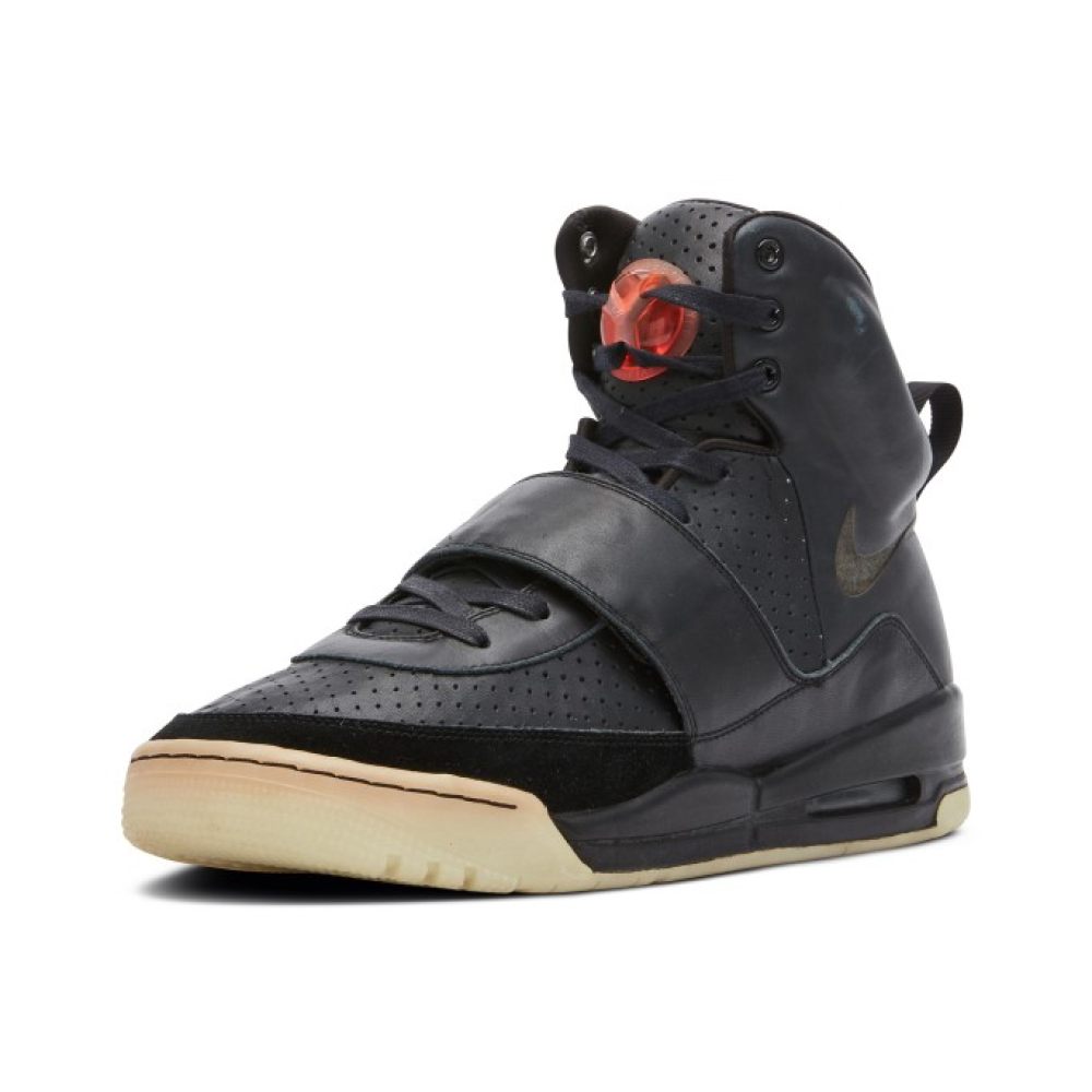 Kanye West’s Nike Air Yeezy 1 sneakers set for US$1 million-plus ...