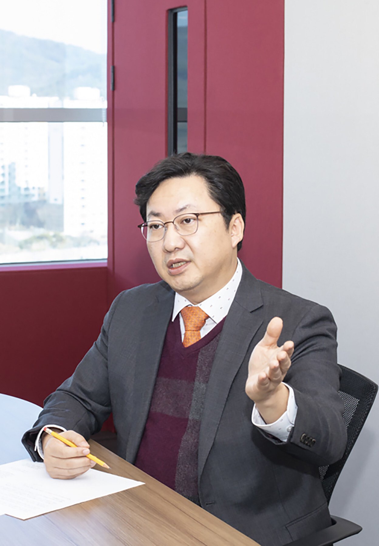 Dr Lee Dong-ki, founder and CEO