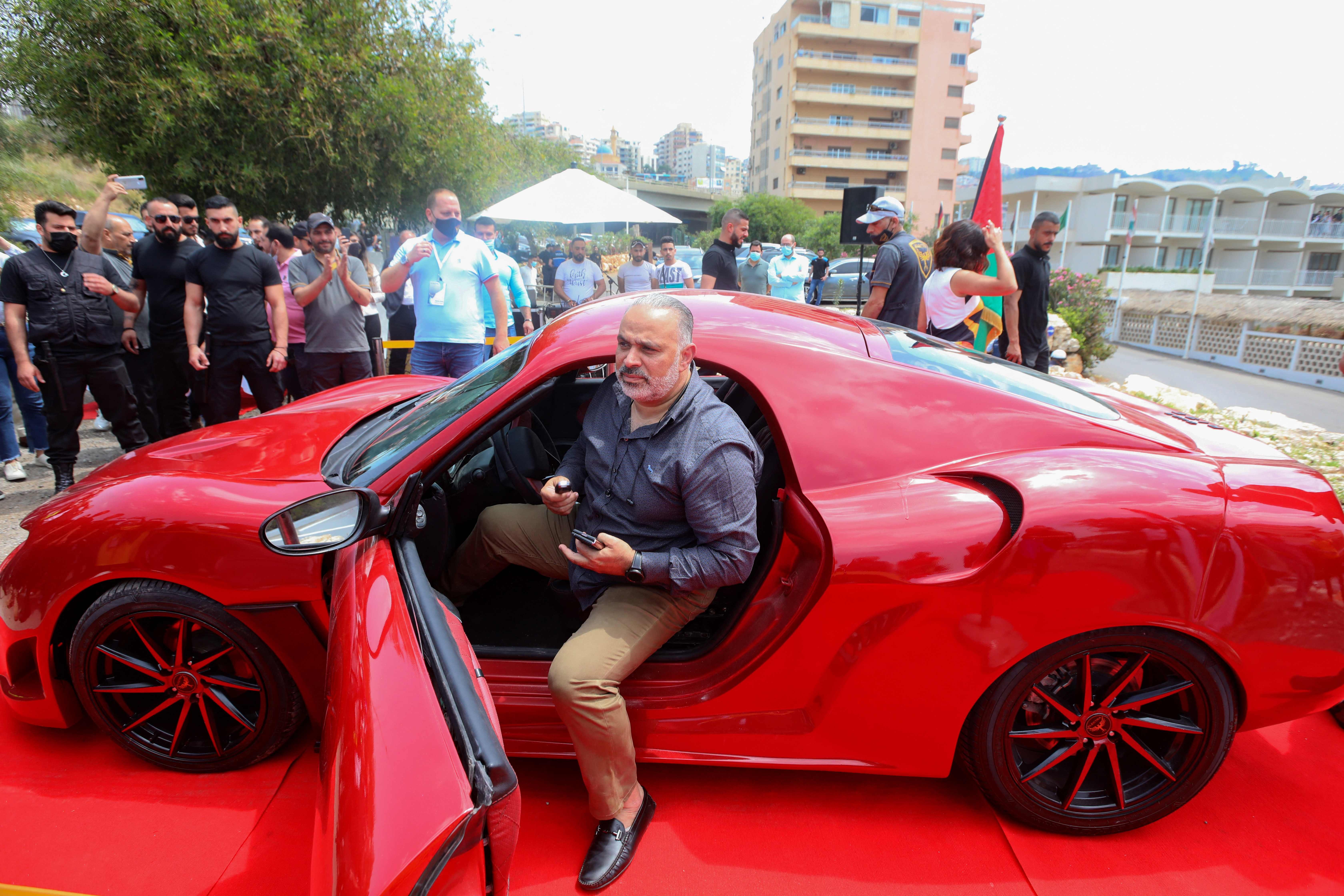 Quds store electric car