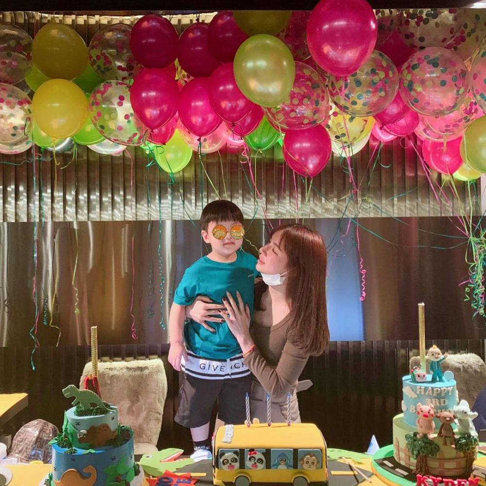 Singaporean socialite Kim Lim and son Kyden. Photo: @kimlimhl/Instagram
