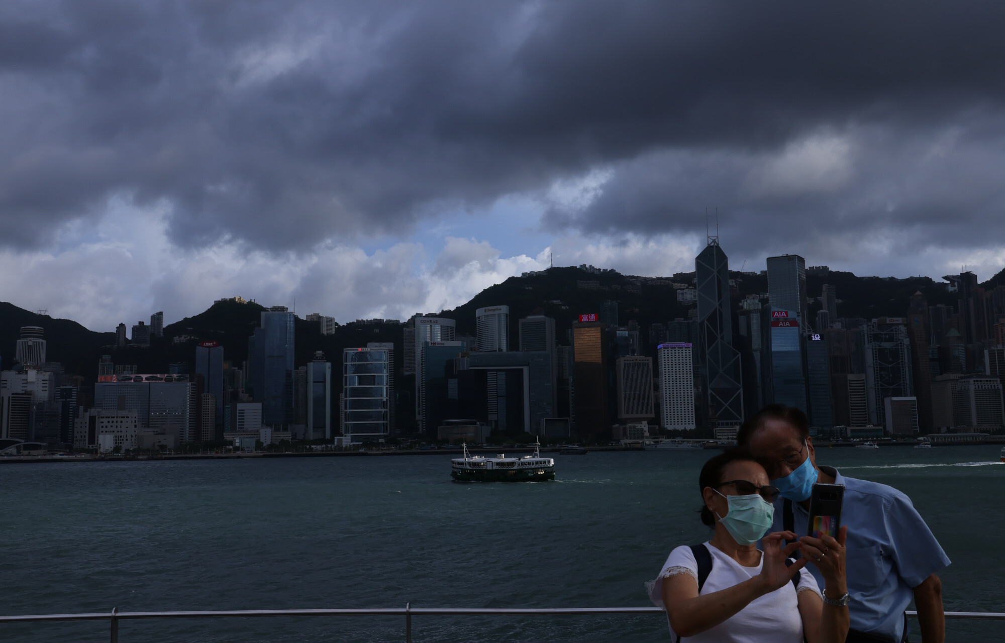 Banks and wealth managers are expanding their footprints in Hong Kong as they seek to tap rising affluence in the Greater Bay Area. Photo: Dickson Lee