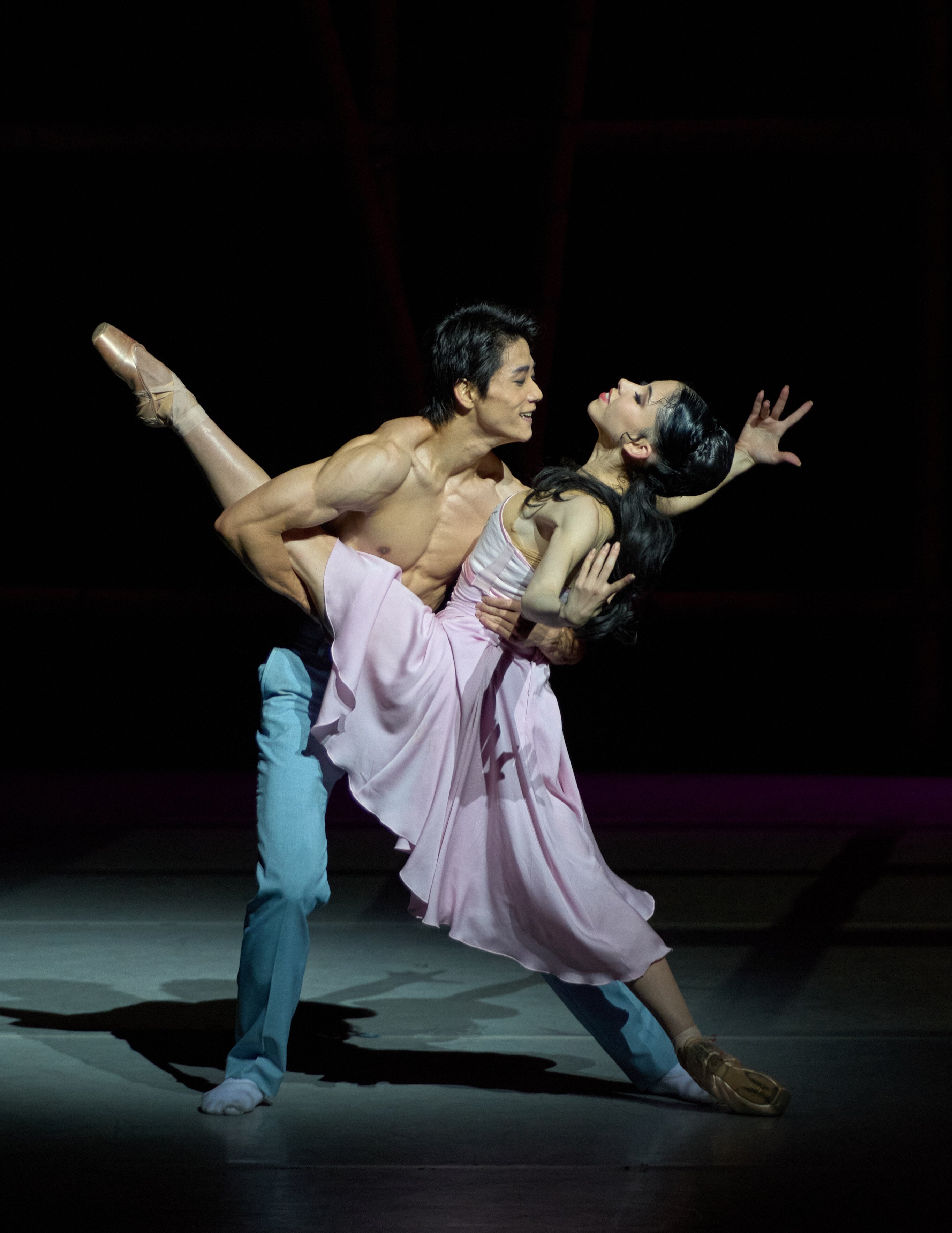 Shen Jie as Romeo and Venus Villa as Juliet in a passionate pas de deux from Romeo + Juliet by Hong Kong Ballet. Photo: courtesy Hong Kong Ballet