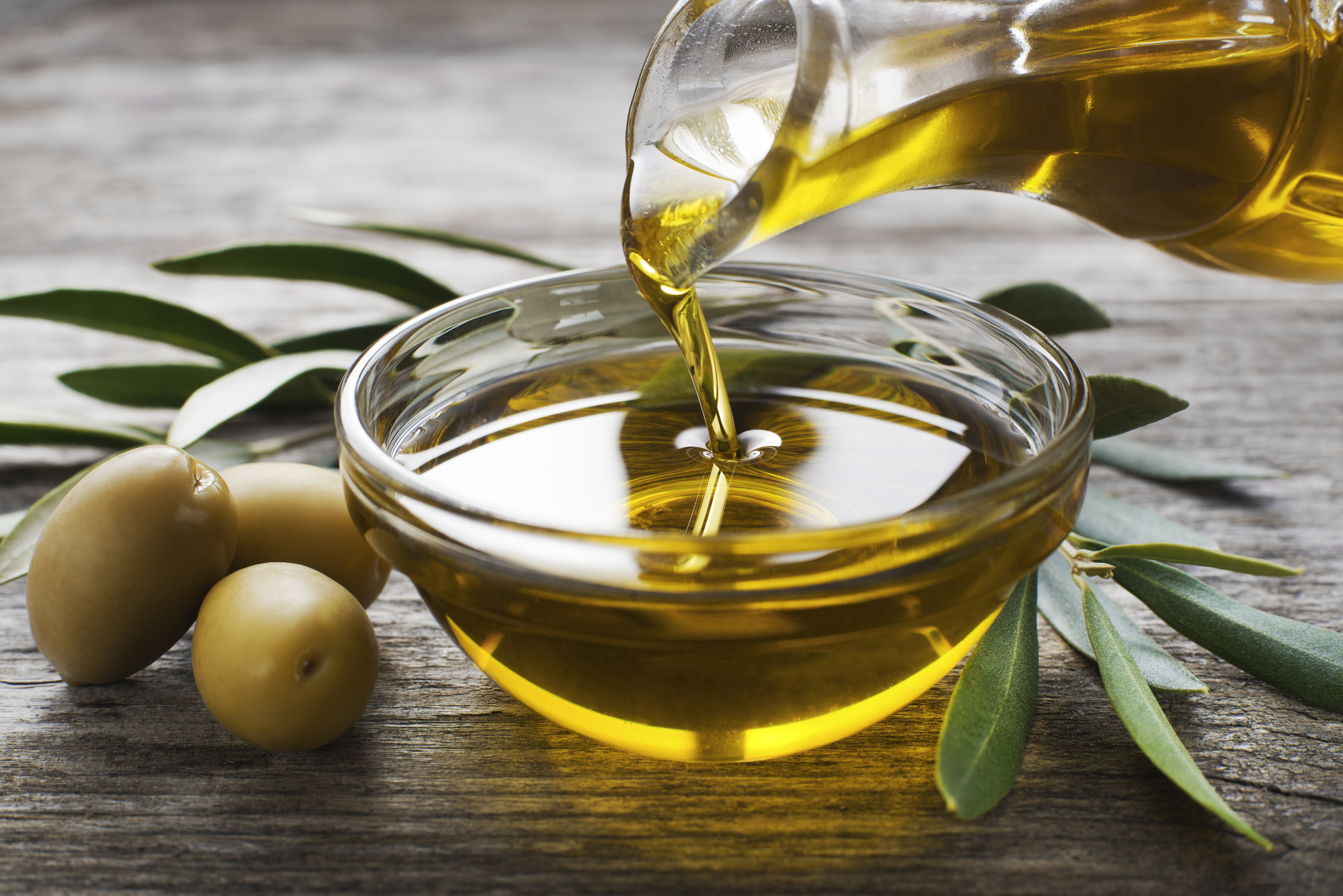 Monounsaturated fats are found in many foods, including olive oil. Photo: Shutterstock