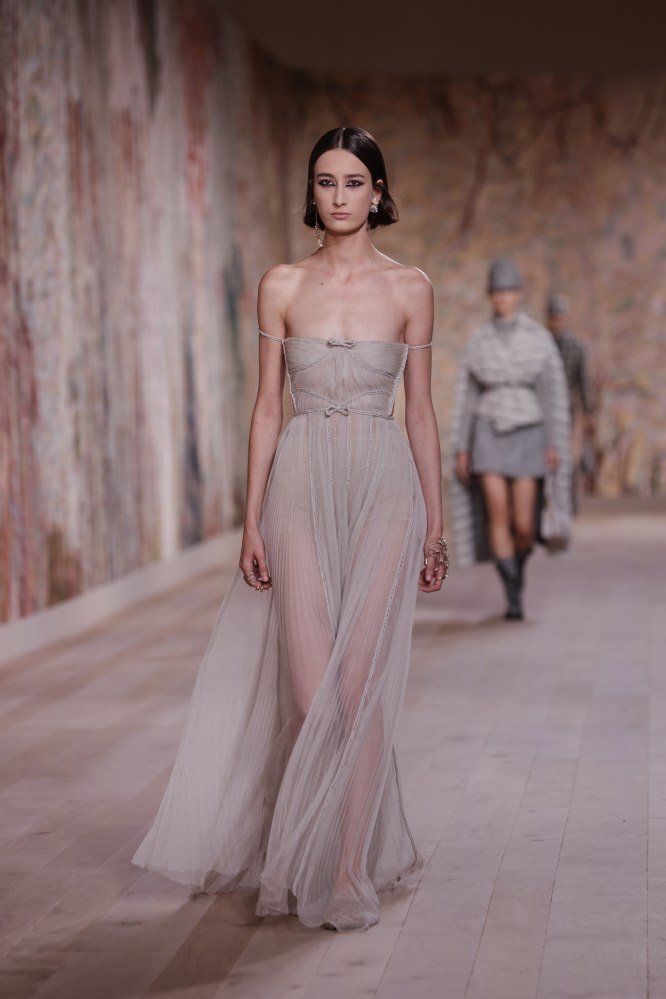 Models present creations from the autumn/winter 2021-2022 haute couture collection by Italian designer Maria Grazia Chiuri for Dior during Paris Fashion Week in Paris, France, on 5 July 2021. Photo: EPA-EFE