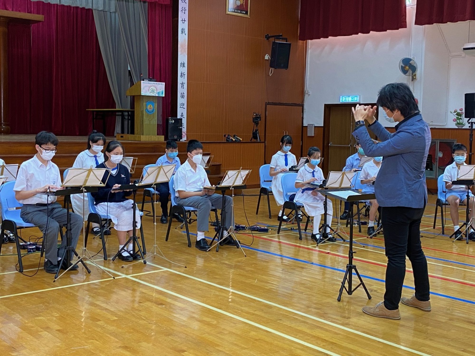 Students rehearse for the electronic performance. Photo: courtesy of Michael Leung Chi-hin