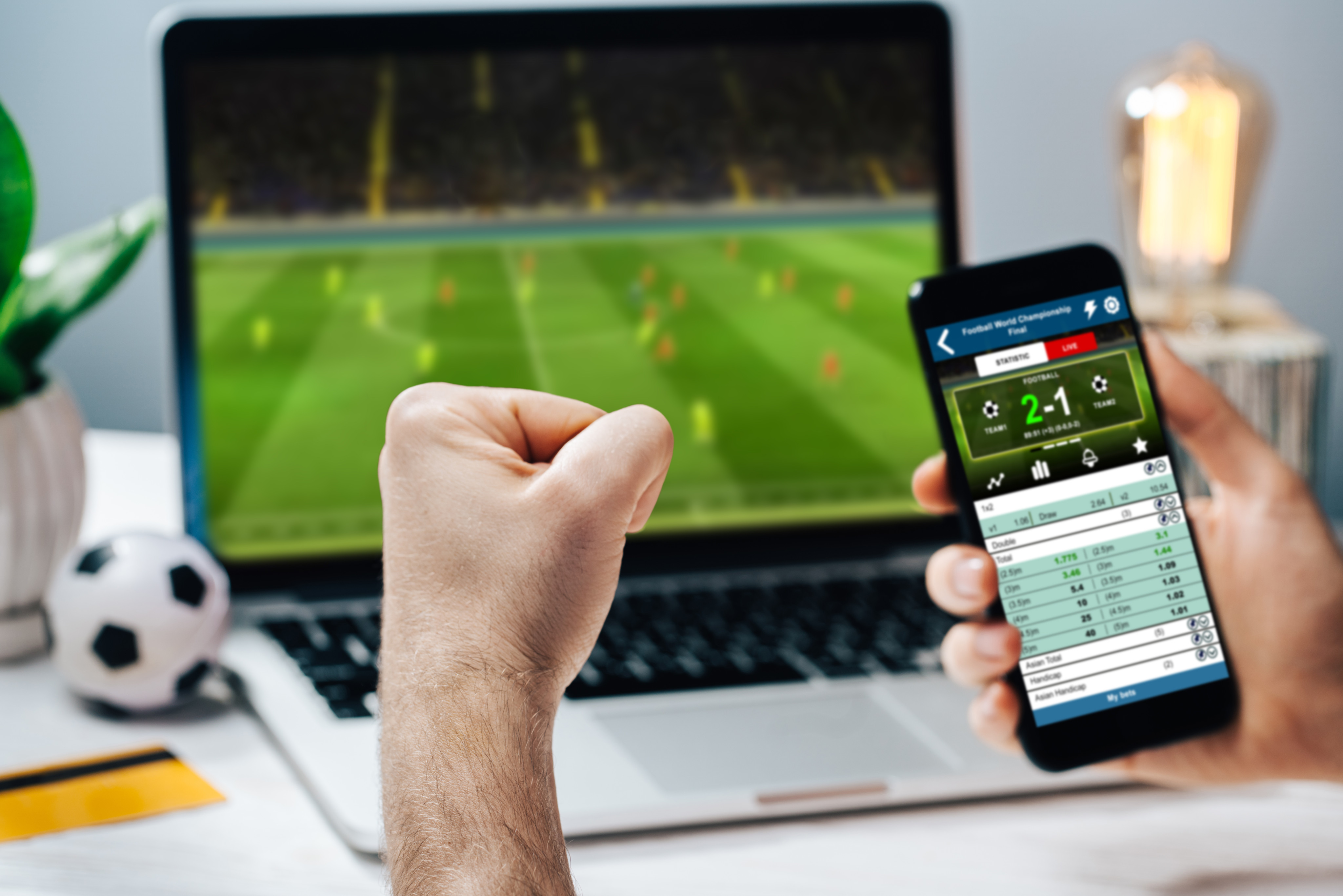 Sports betting game. Спорт беттинг. Беттинг ставки на спорт. Беттинг фото. Смартфон букмекер.