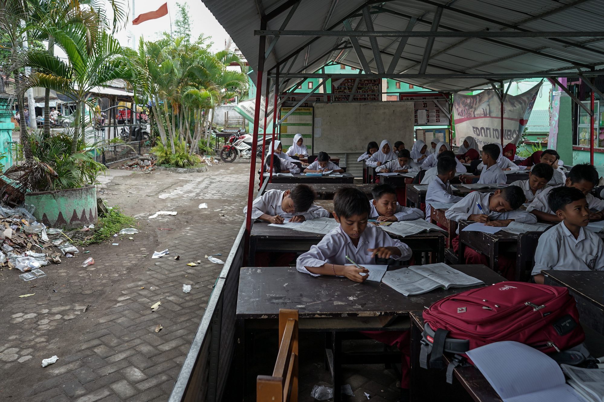 School Built From Recycled Plastic In Indonesia Offers Blueprint For ...