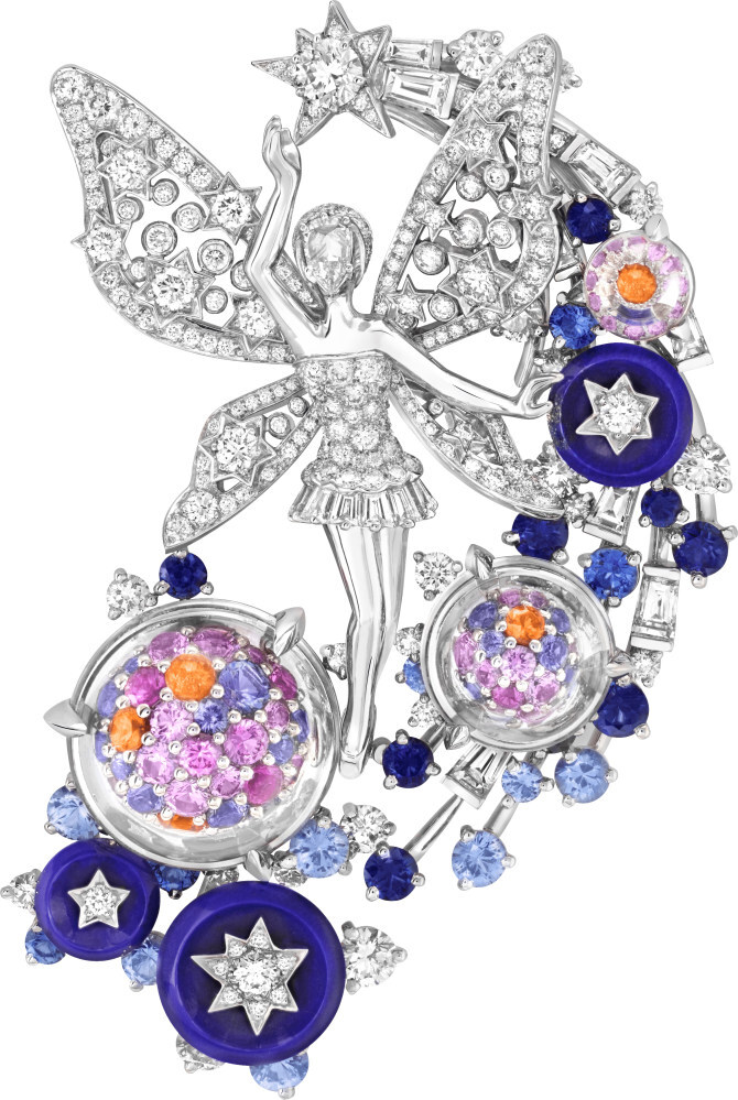 The Fée des Astres are “mermaids of the astral ocean”, connecting with a Van Cleef & Arpels theme dating back to the 1940s. Photo: Van Cleef & Arpels