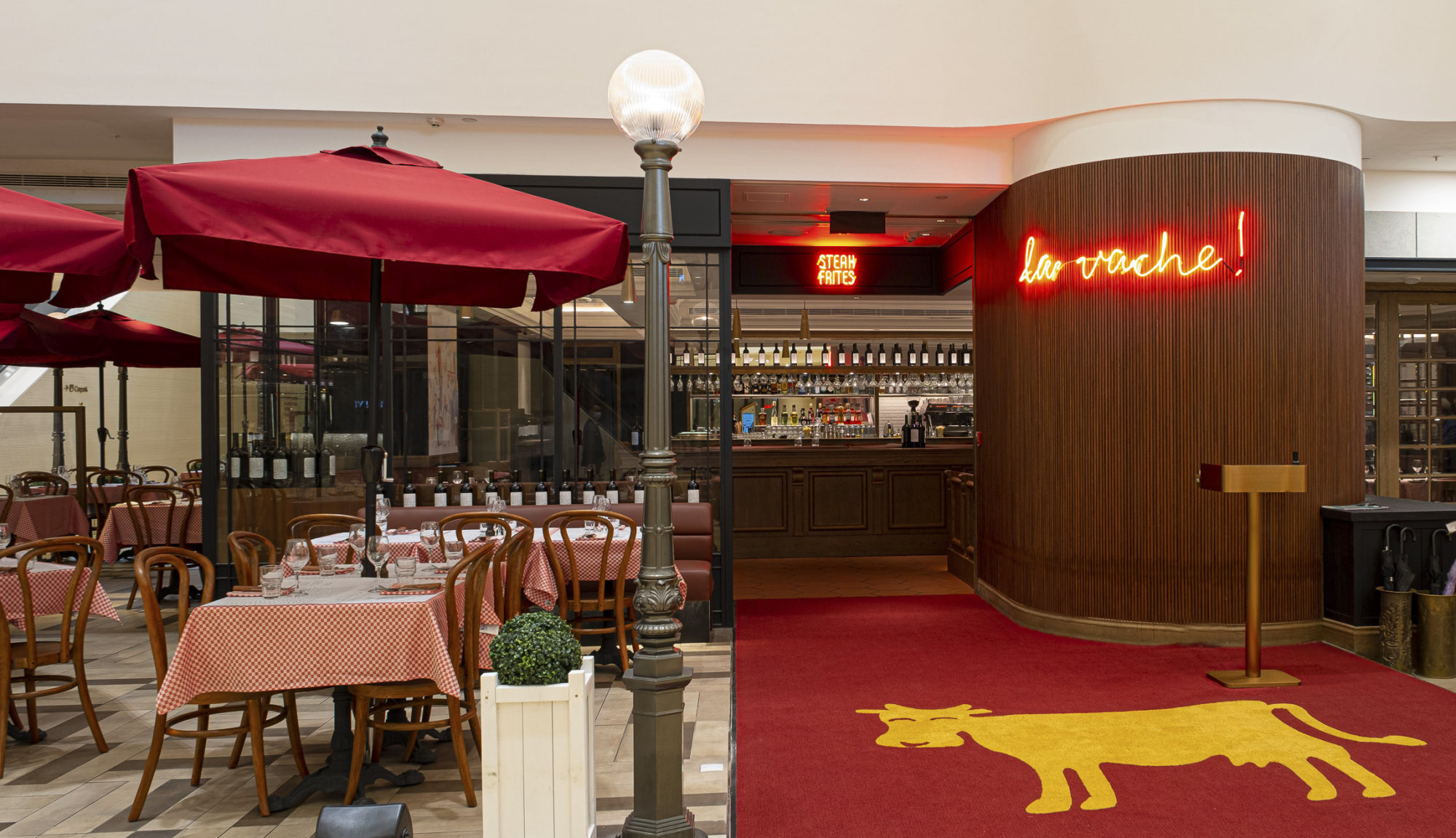 The entrance to La Vache! in Pacific Place.
