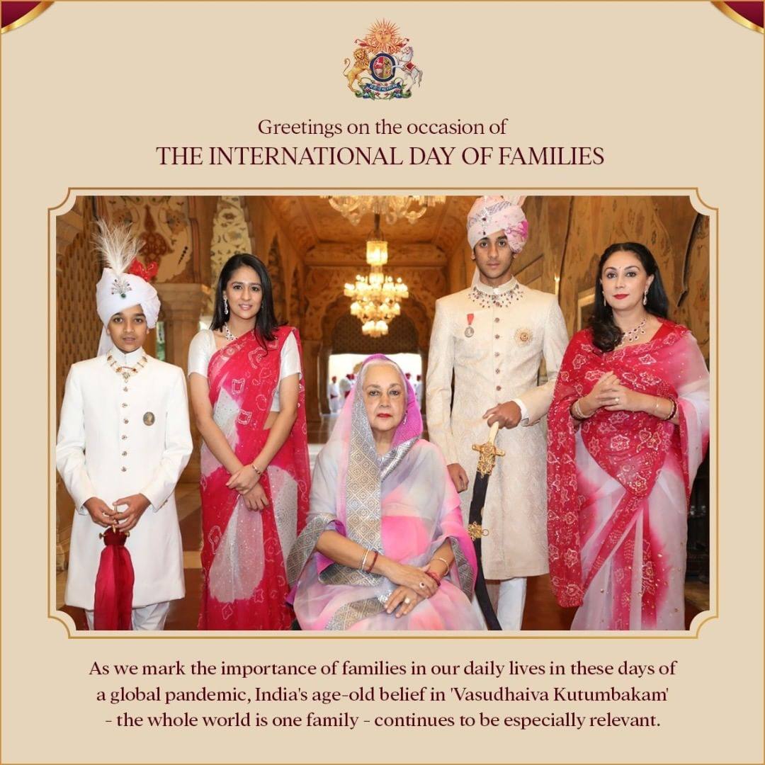 The royal family of Jaipur. Photo: @royalfamilyjaipur/Instagram