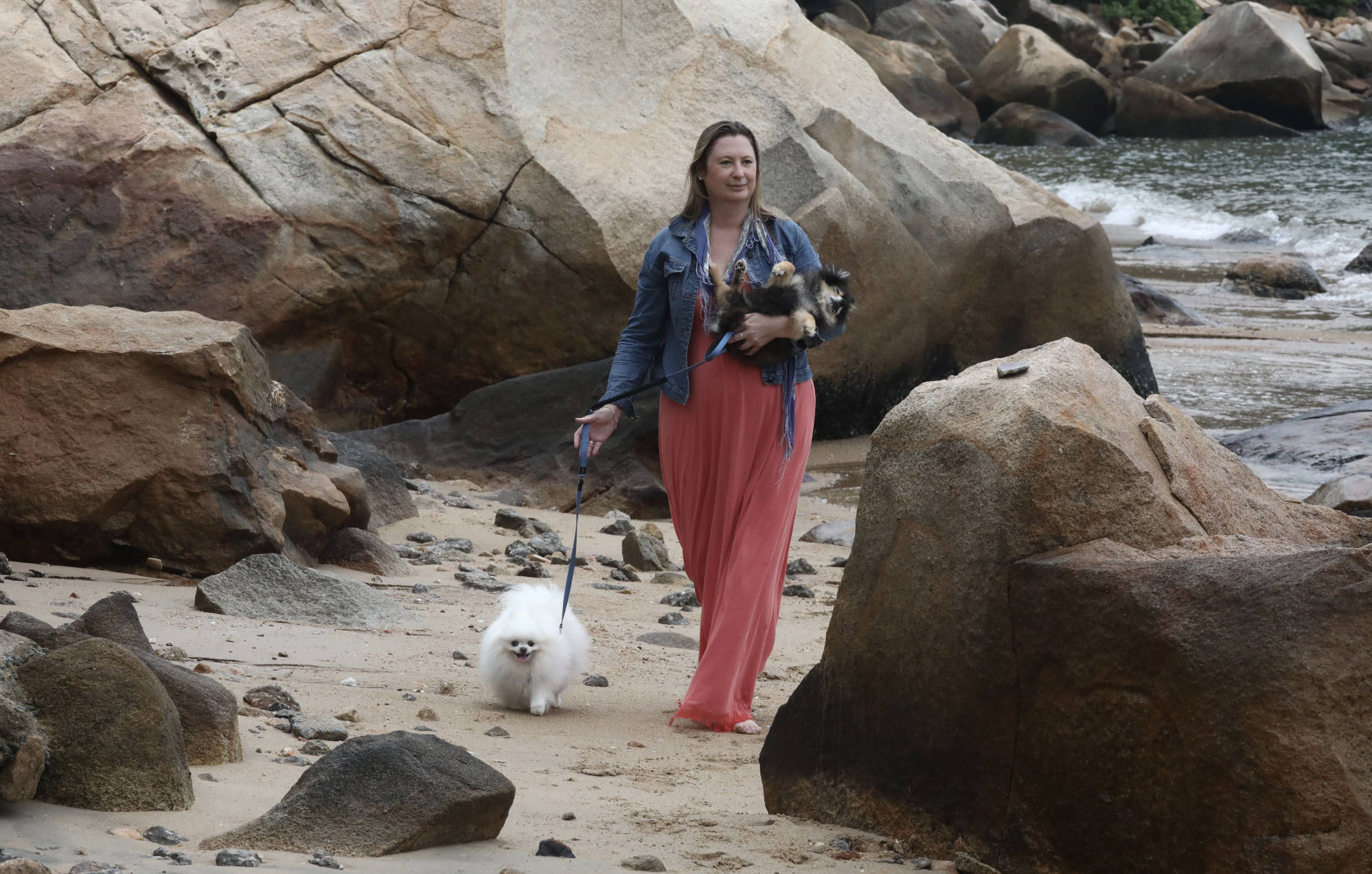 As part of her pre-bedtime ritual, Dorrough takes “grounding” walks on the beach with her dogs. Photo: Jonathan Wong