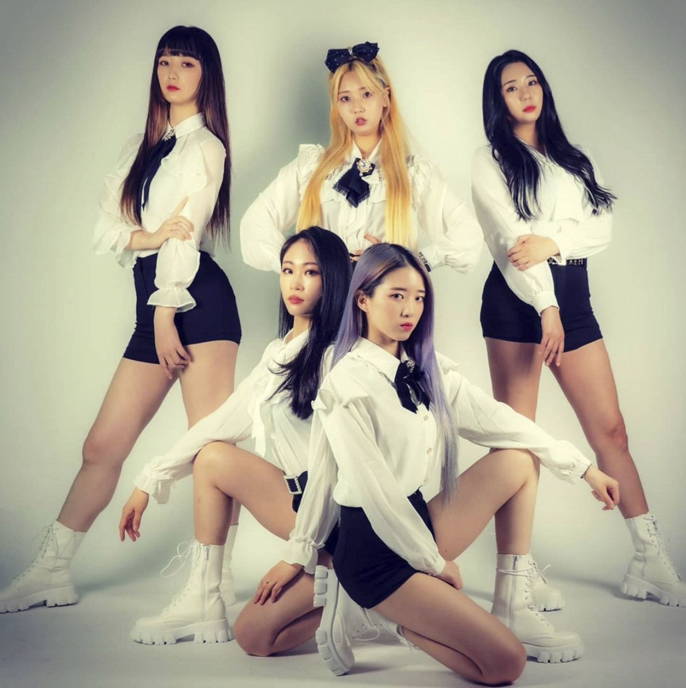 Do K-pop boy bands outperform girl groups? - The Korea Times