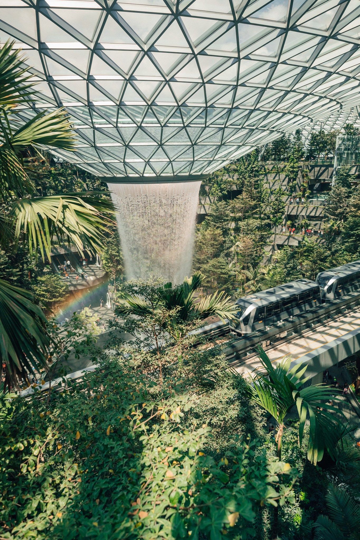 The waterfall installation is one of Singapore Changi Airport’s most iconic features – but that wasn’t enough to make it No 1 airport in the world, apparently. Photo: Changi Airport/Facebook