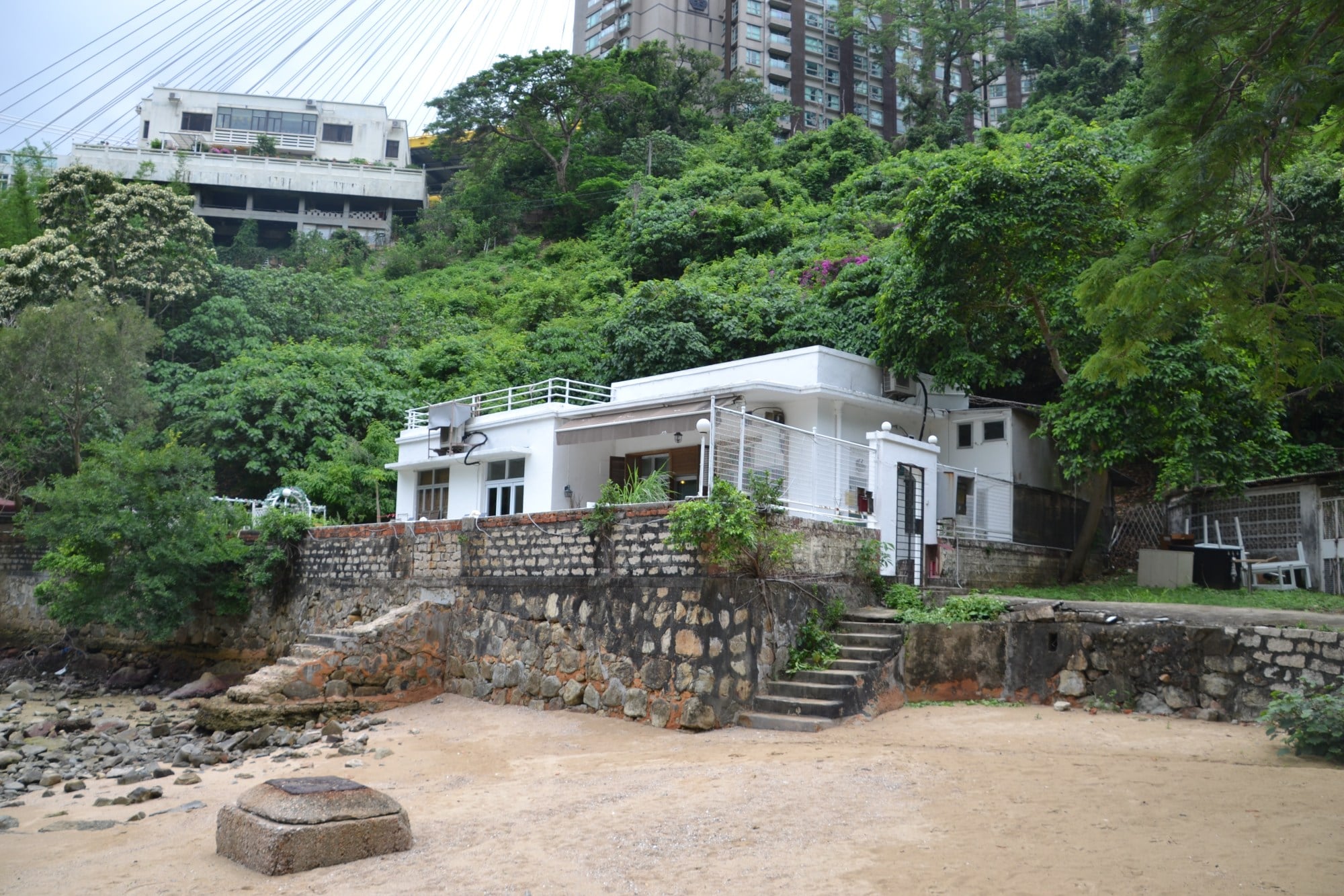 Hong Kong hidden gems: locavore cooking on a beach, an Indian-Afghan