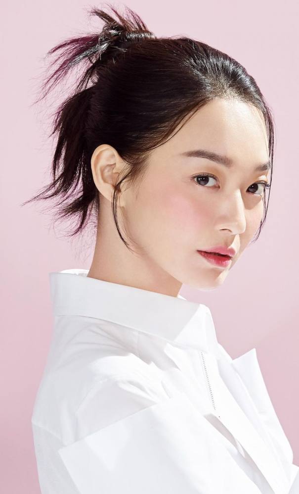 6 things to know about Reincarnation Love's rising star Go Min-si: the  K-drama actress appears alongside Lee Do-hyun after wowing on Netflix's  Sweet Home, but she started as a wedding planner