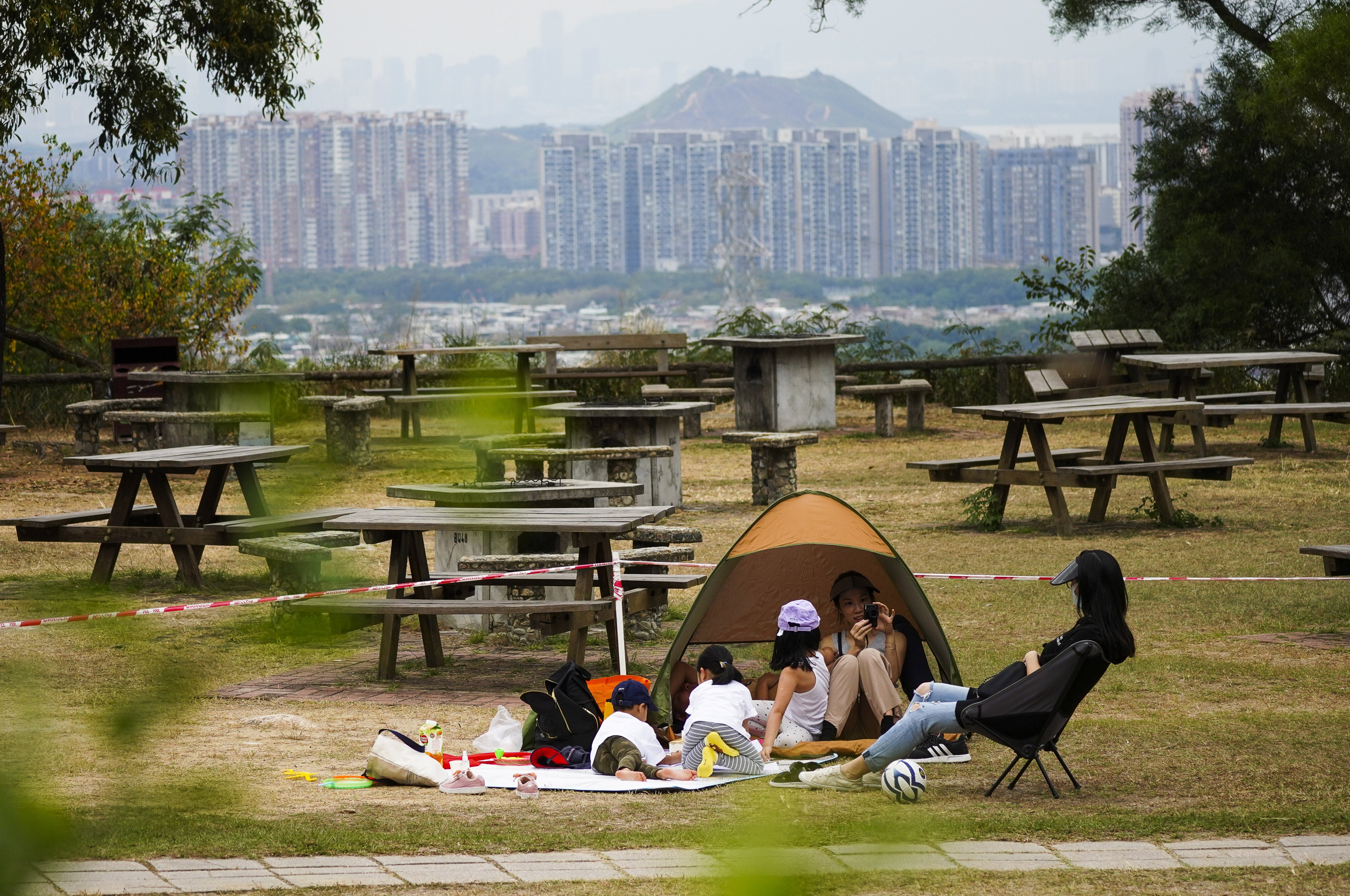 People enjoy natural scenery in Tai Tam Country Park in Yuen Long. To contain further Covid 19 outbreak, AFCD temporarily closed BBQ pits in countryside as per latest social distancing measures.   Photo: Sam Tsang