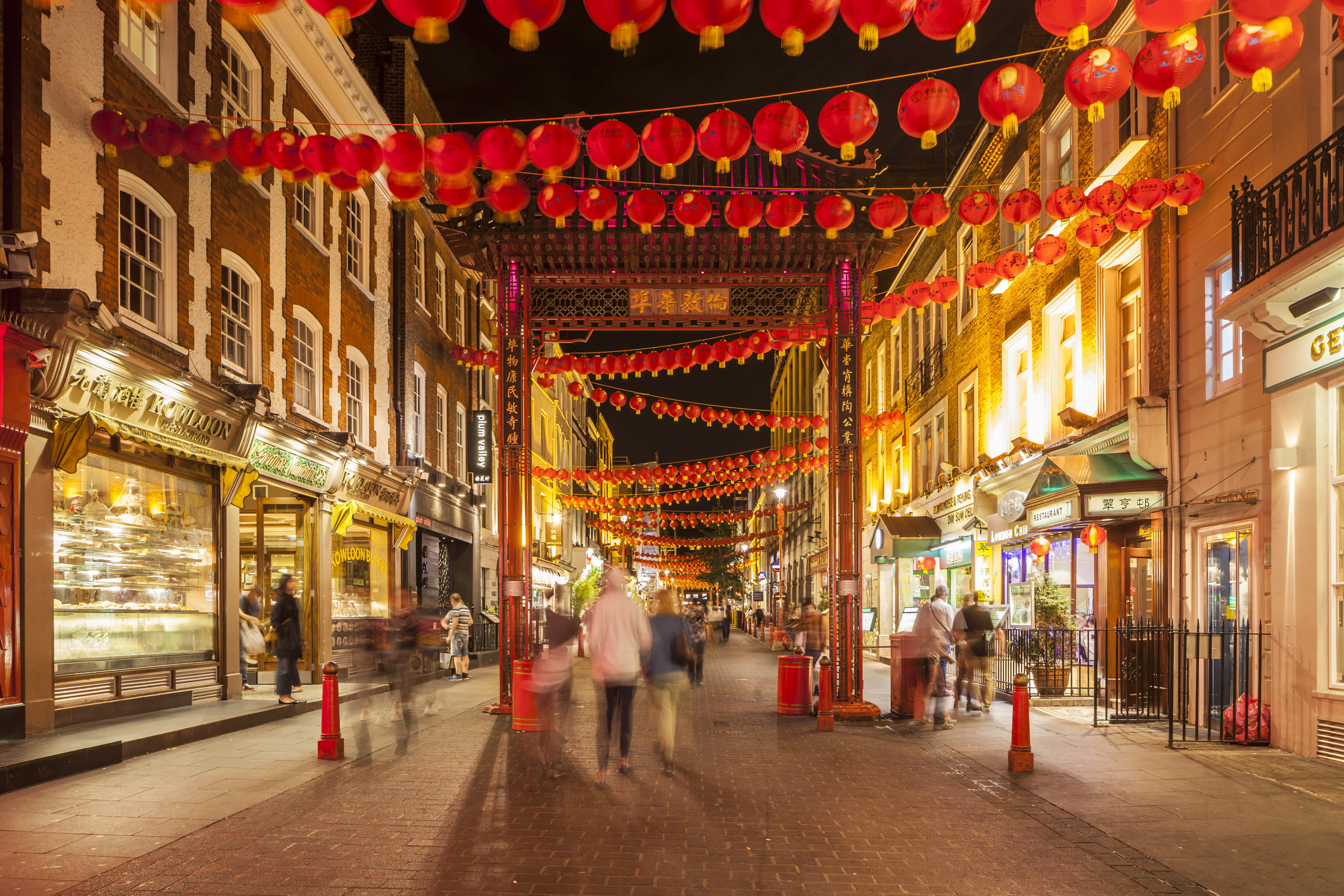 A handful of Asian businesses in London, like in Chinatown (pictured), are seeking to mark the Mid-Autumn Festival for those homesick for Hong Kong. Photo: Getty Images