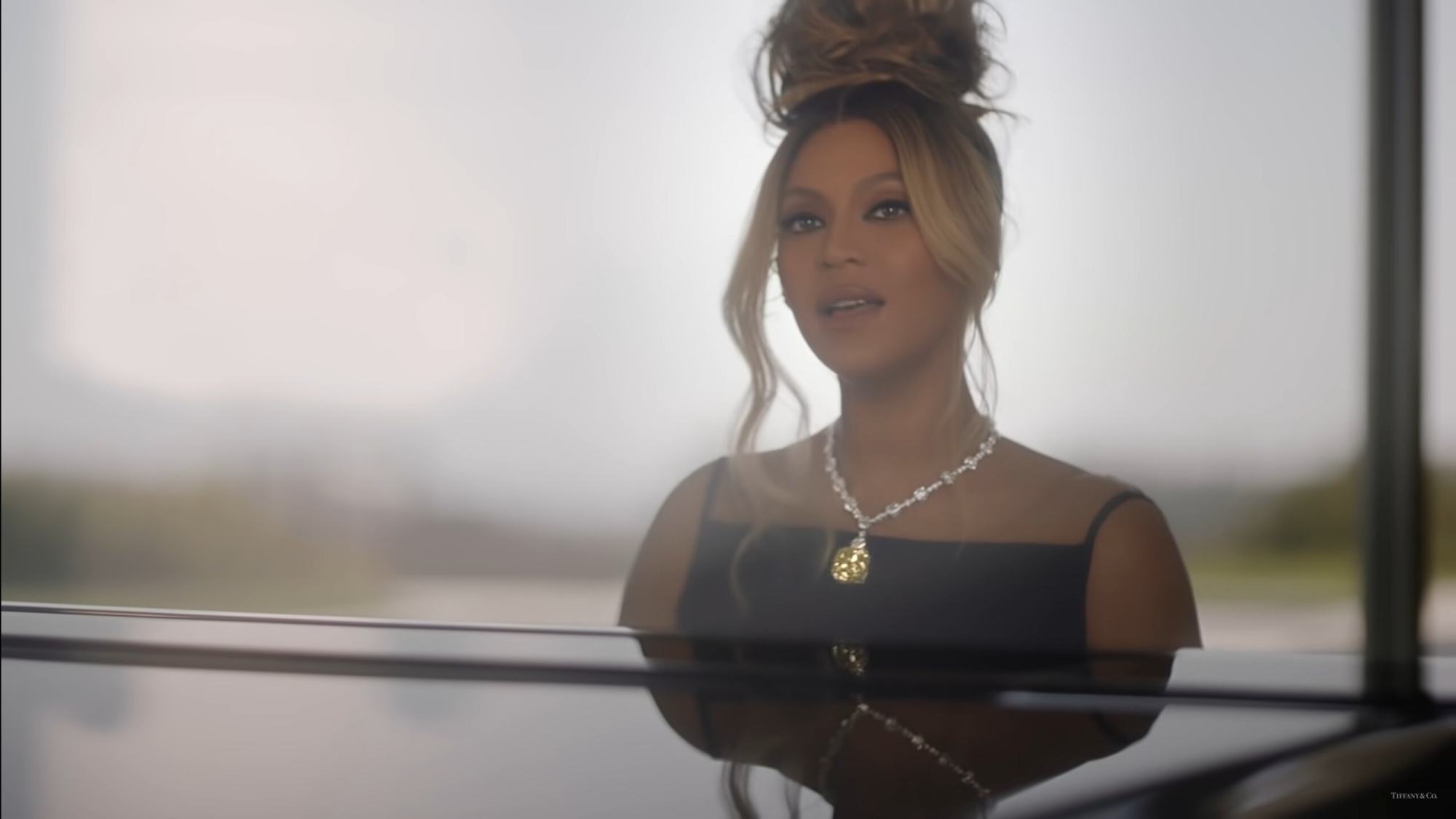beyonc-and-jay-z-s-couple-goals-in-tiffany-co-s-new-campaign-video