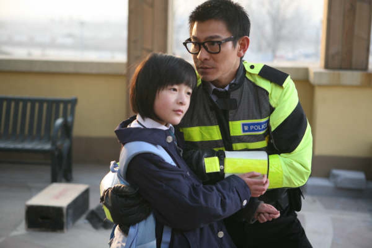 Sing Girl Xu Jiao and Andy Lau in a still from Future X-Cops. Photo: Handout