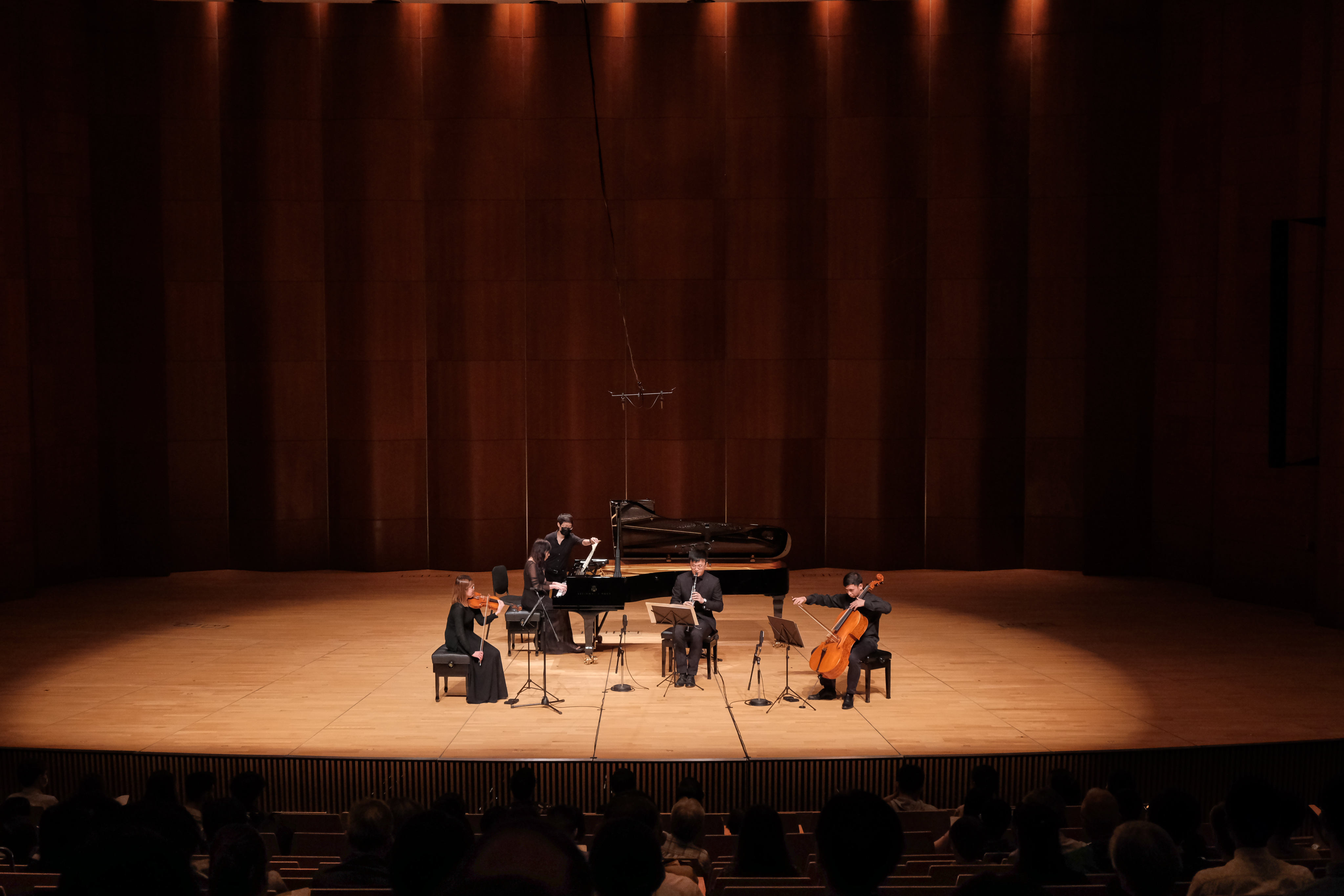 Kitty Cheung (violin), Linus Fung (clarinet), Eric Yip (cello) and Nancy Loo (piano) perform Olivier Messiaen’s Quartet for the End of Time on October 8 at the University of Hong Kong’s Grand Hall, in a concert marking the 40th anniversary of the university’s music department.