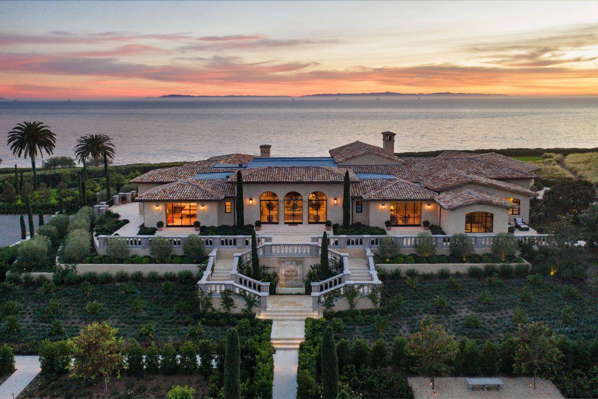 The Sanctuary boasts two epic properties: Ocean View and Bellevue – this is Bellevue at sunset. Photo: Jim Bartsch