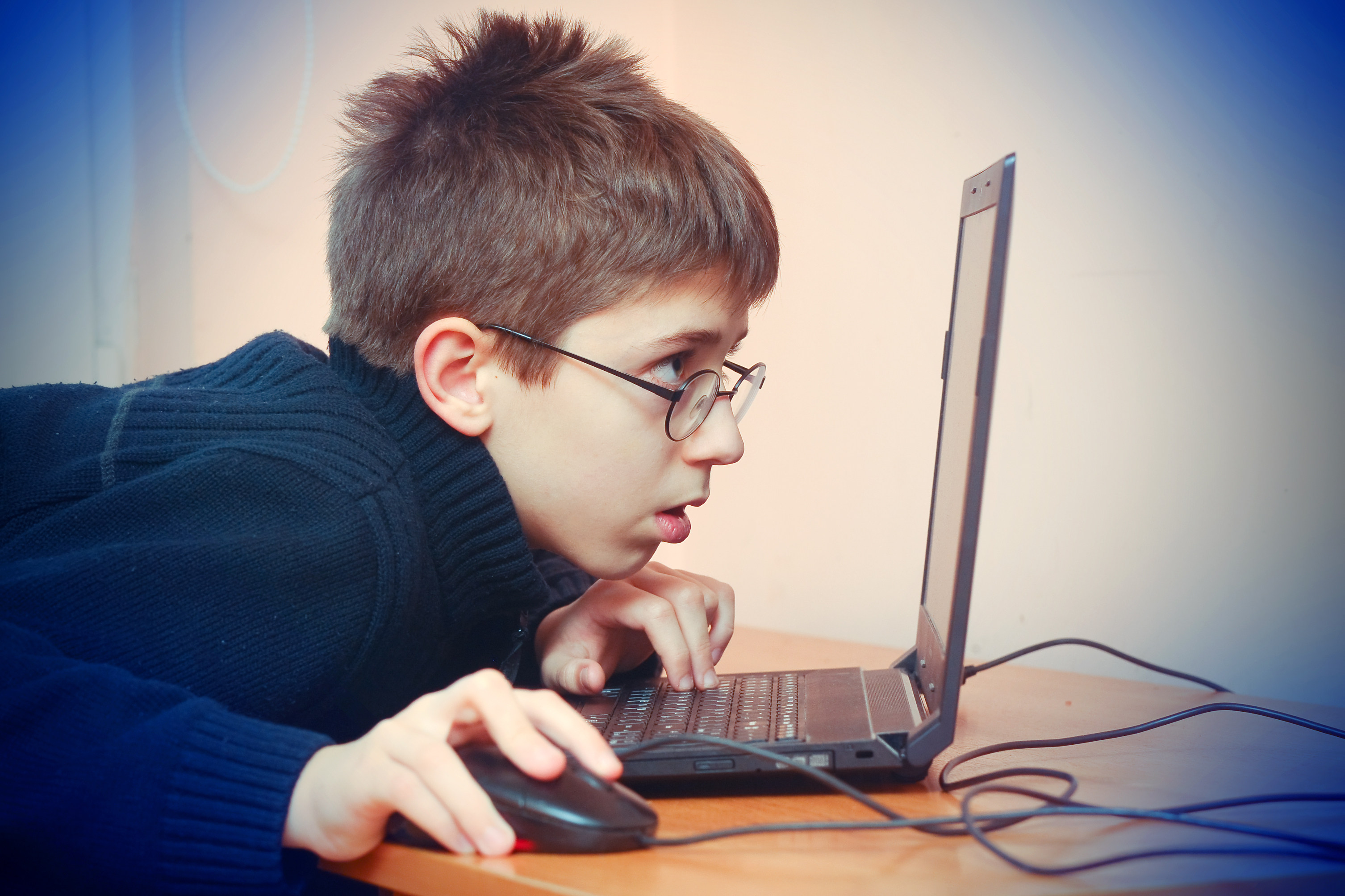 Children and adults find it hard to tear themselves away from gaming, streaming, social media or chatting online. Photo: Shutterstock